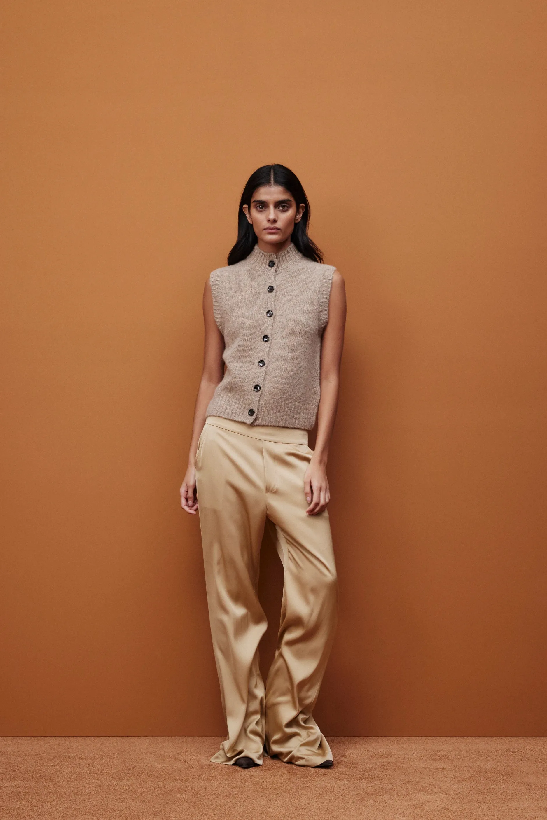 Woll-Mischung Pullover in Beige sold by Allude product image thumbnail 5