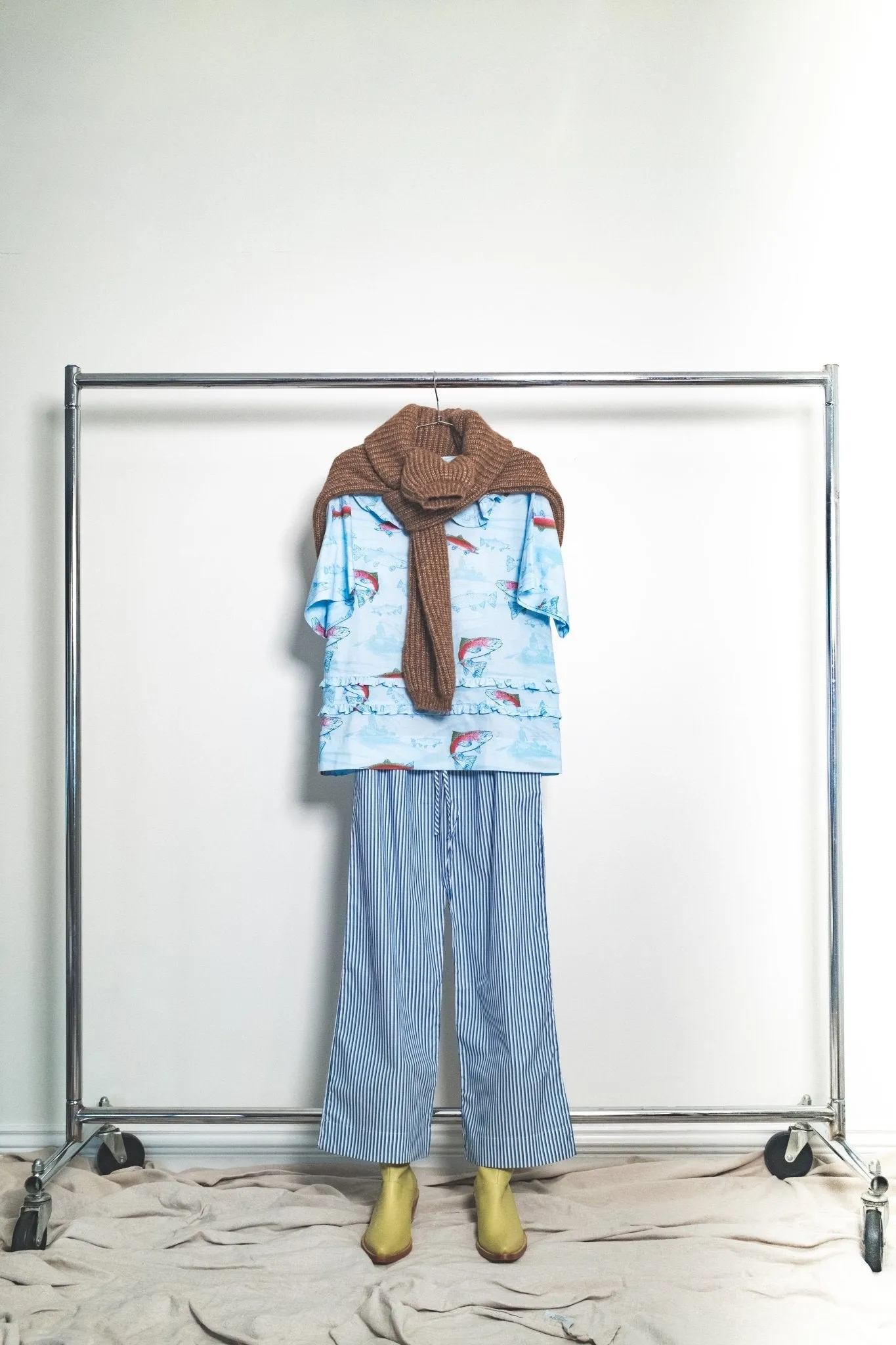 Savella Top in Fish Print sold by et Tigre product image thumbnail 2