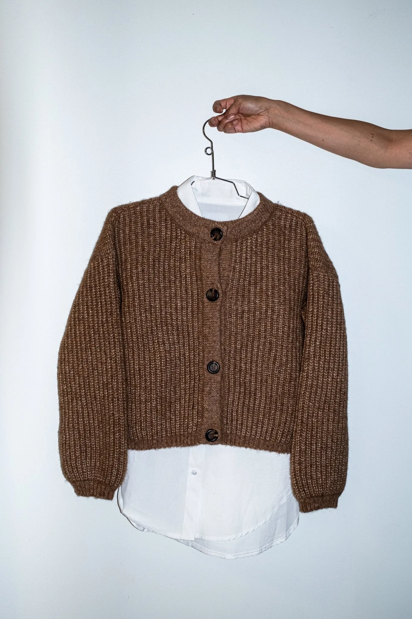 Olivia Cardigan in Heather Brown sold by et Tigre product image thumbnail 5
