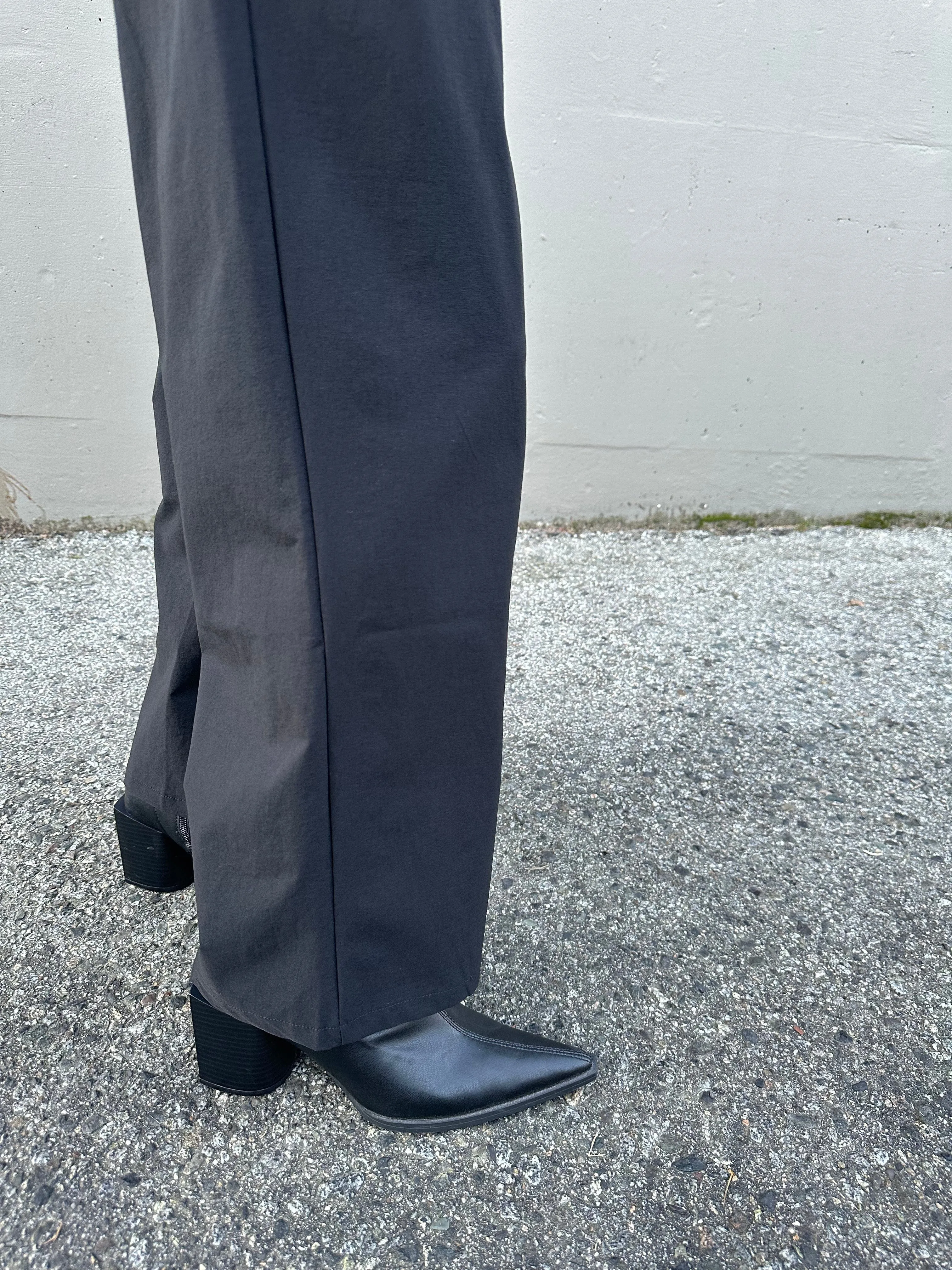 Tommy Pant in Black sold by et Tigre product image thumbnail 5