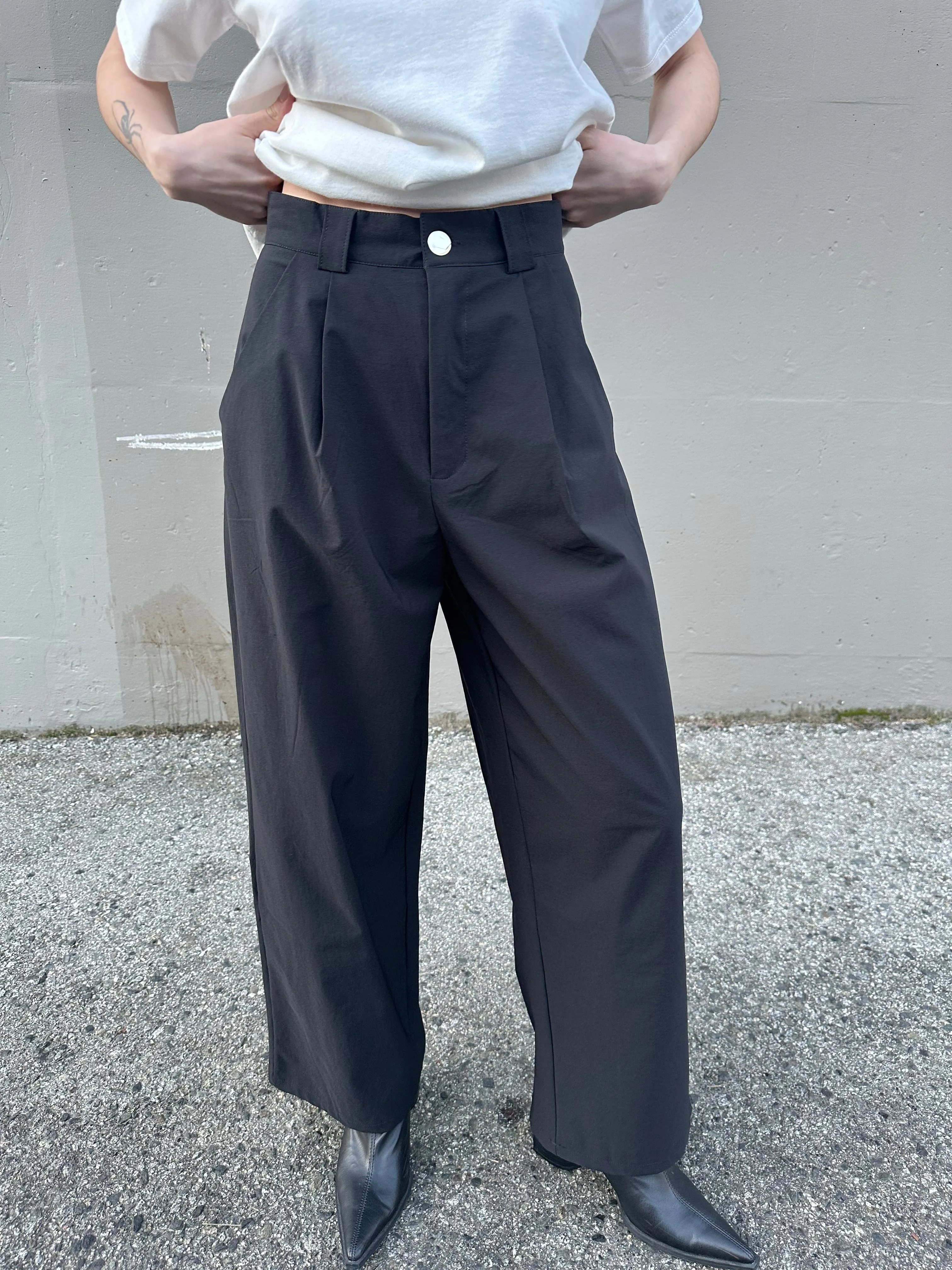 Tommy Pant in Black sold by et Tigre product image thumbnail 4