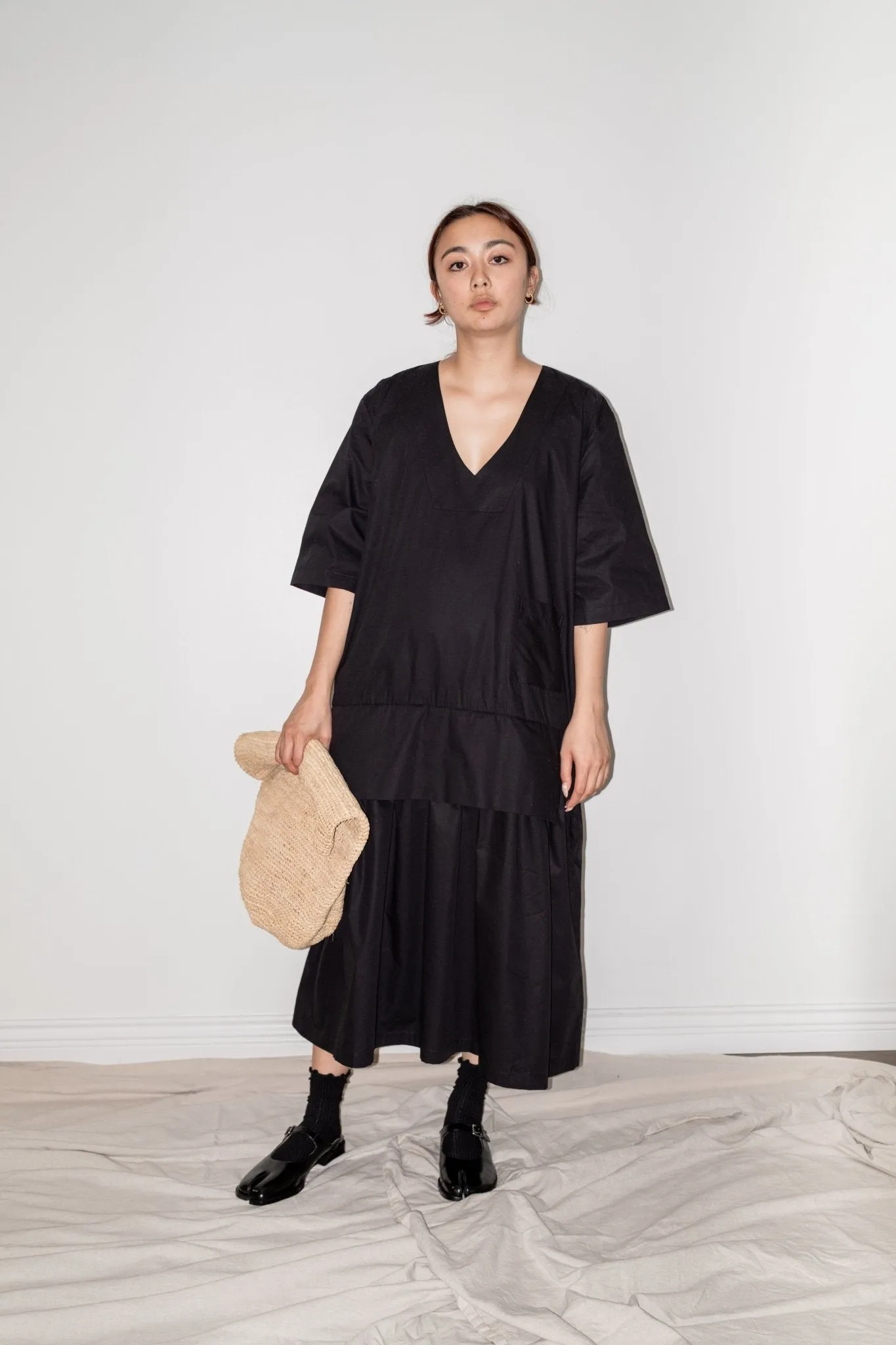 Suzanne Dress in Black sold by et Tigre product image thumbnail 2