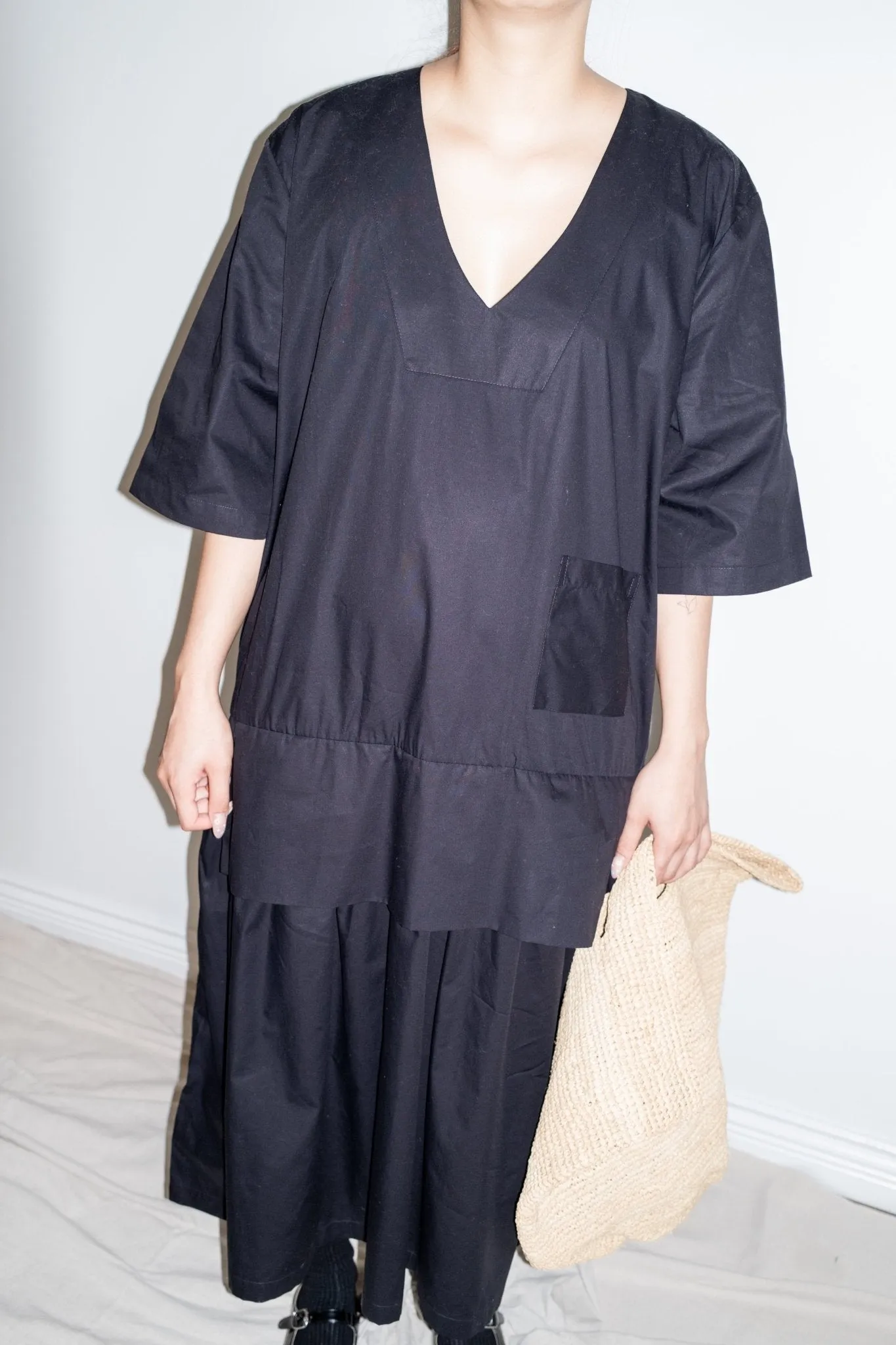 Suzanne Dress in Black sold by et Tigre product image thumbnail 4