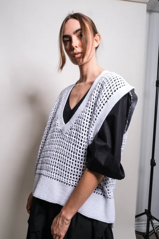 Roger Crochet Knit Vest in White made by et Tigre
