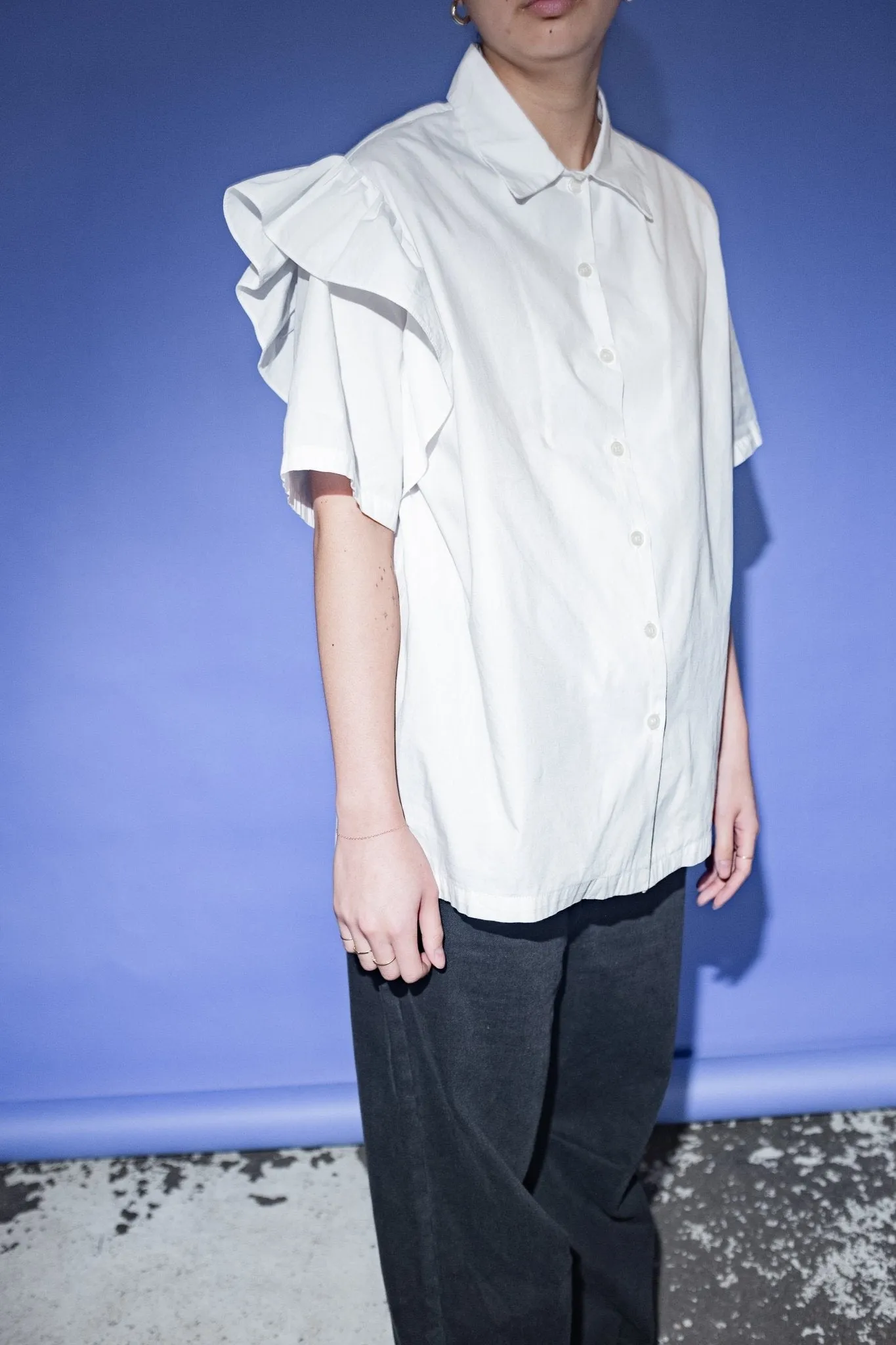 Bowie Sleep Shirt in White sold by et Tigre product image thumbnail 4