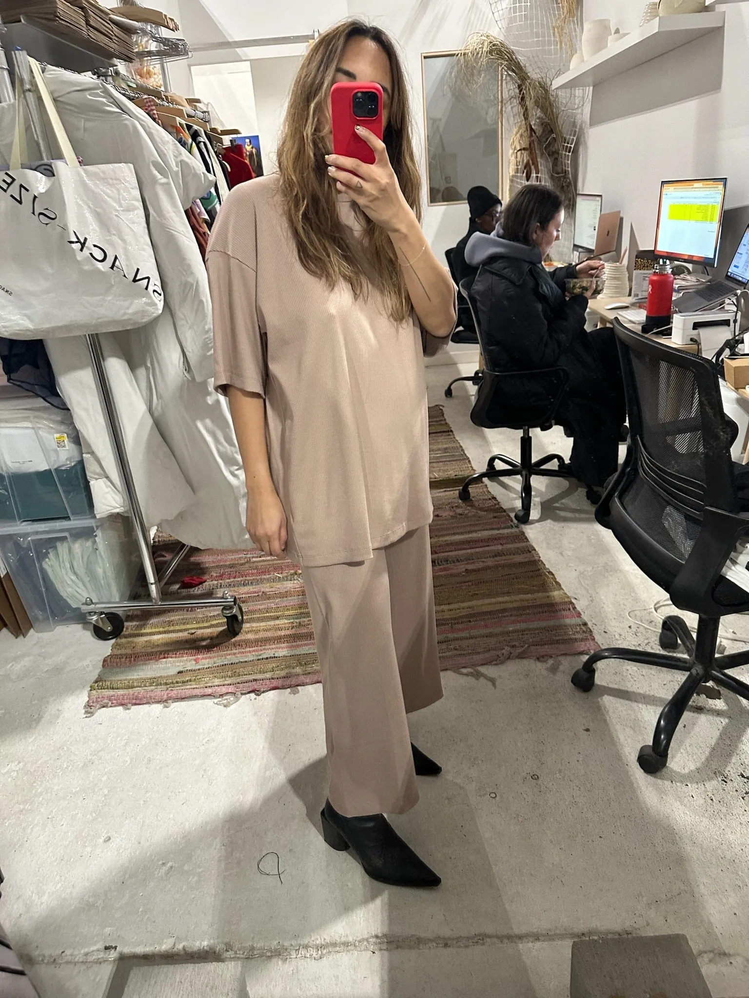 Liza Pant in Taupe sold by et Tigre product image thumbnail 2