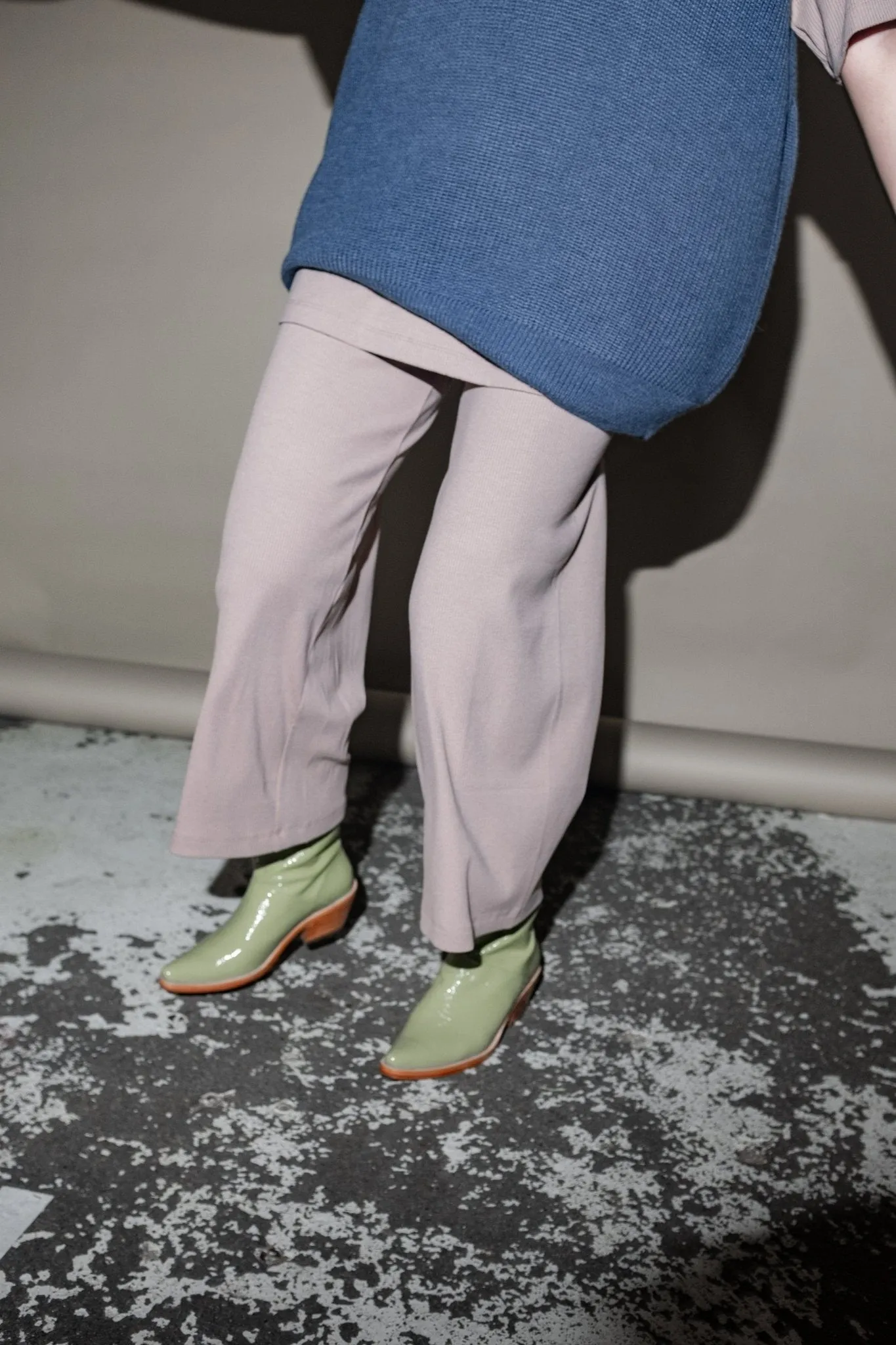 Liza Pant in Taupe sold by et Tigre