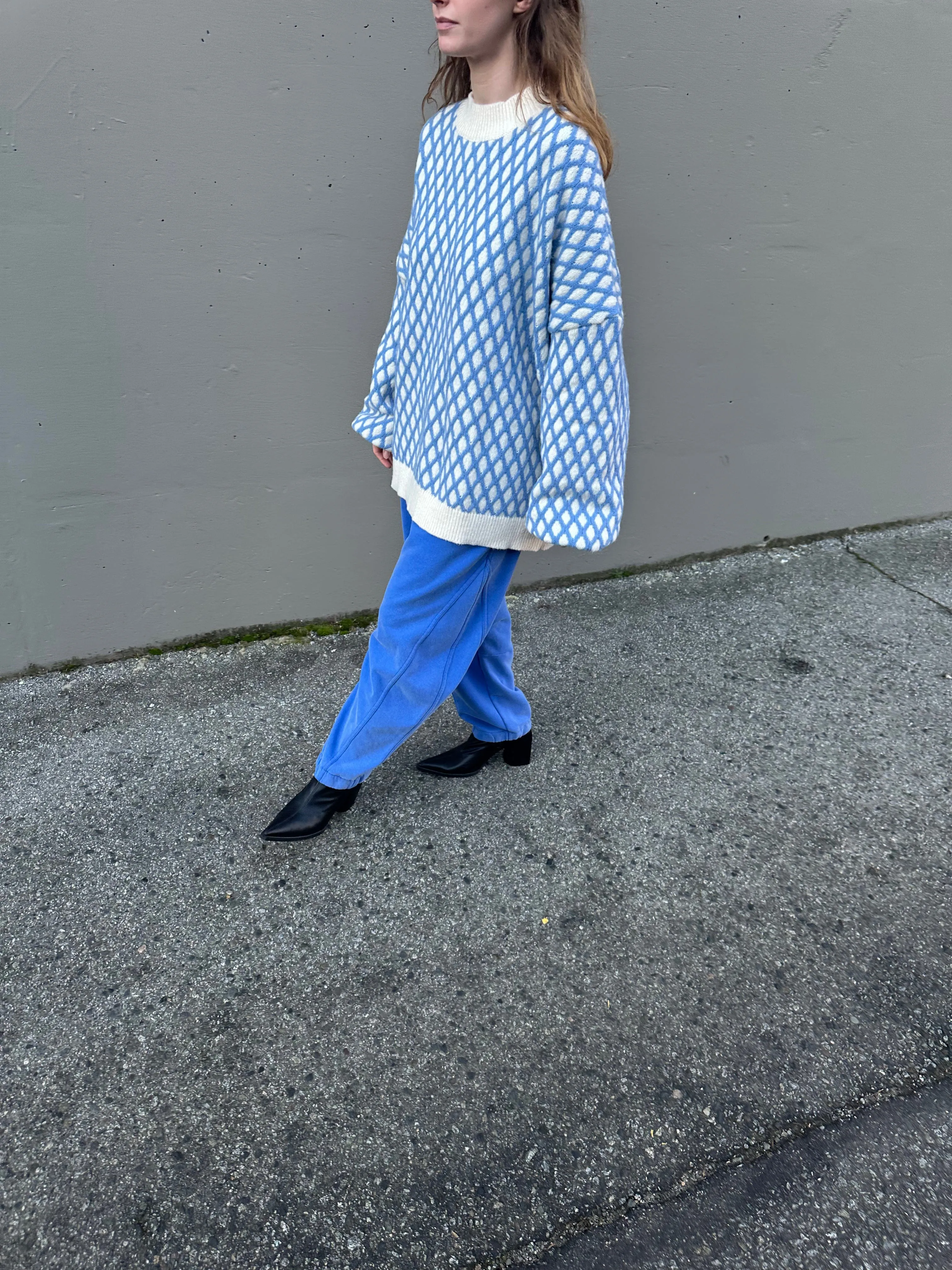 Nat Knit Sweater in White Blue sold by et Tigre product image thumbnail 5