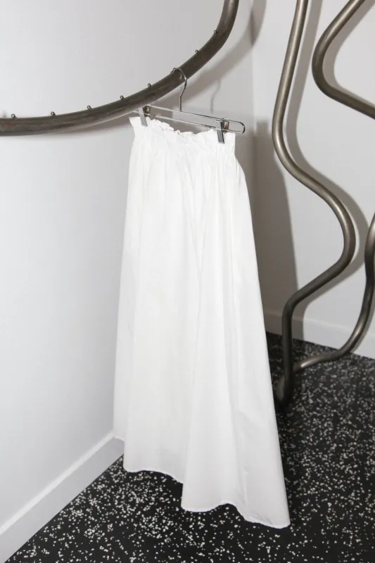 Nelda Skirt in White made by et Tigre