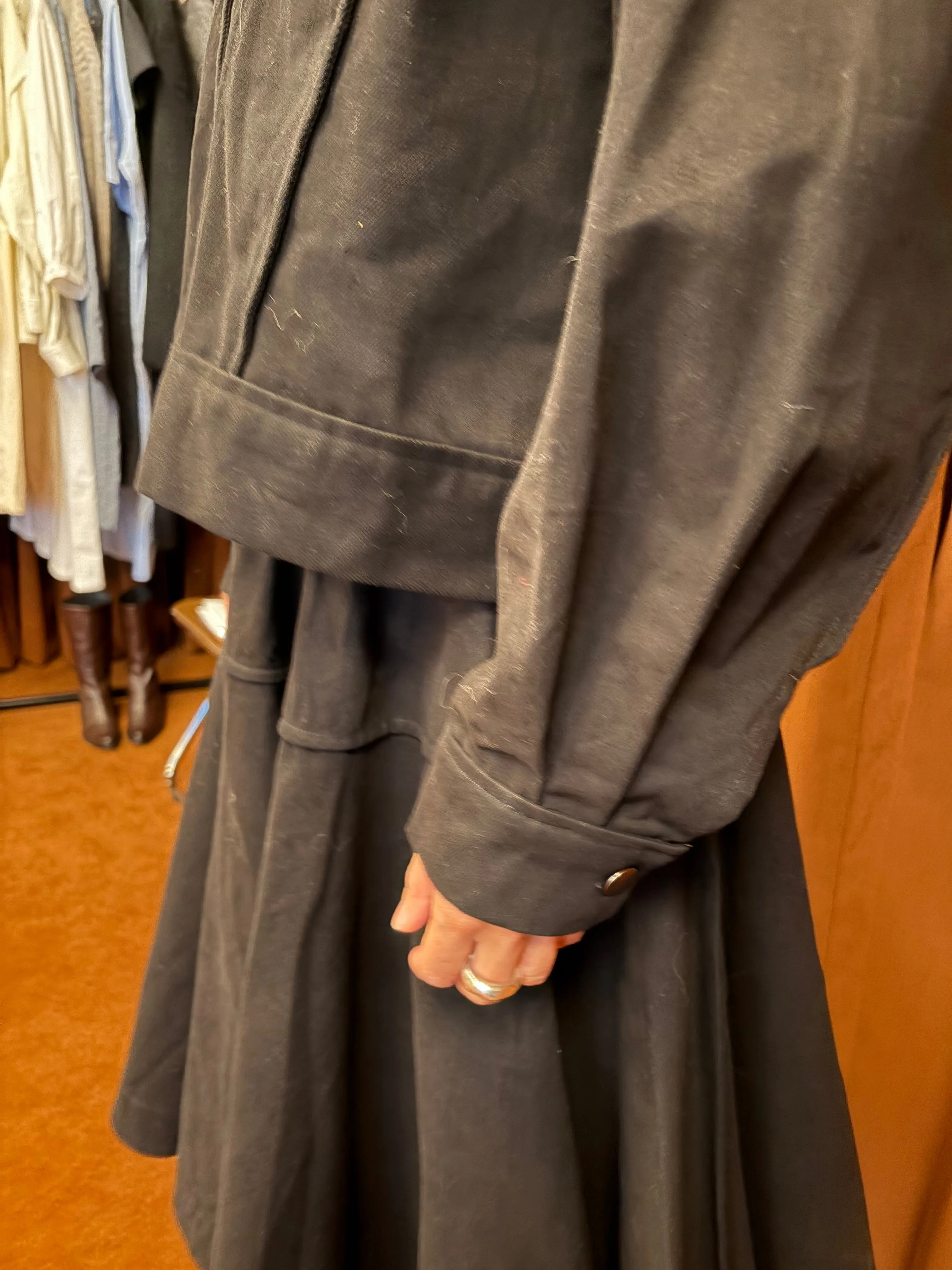 Douglas Jacket in Black sold by et Tigre product image thumbnail 3