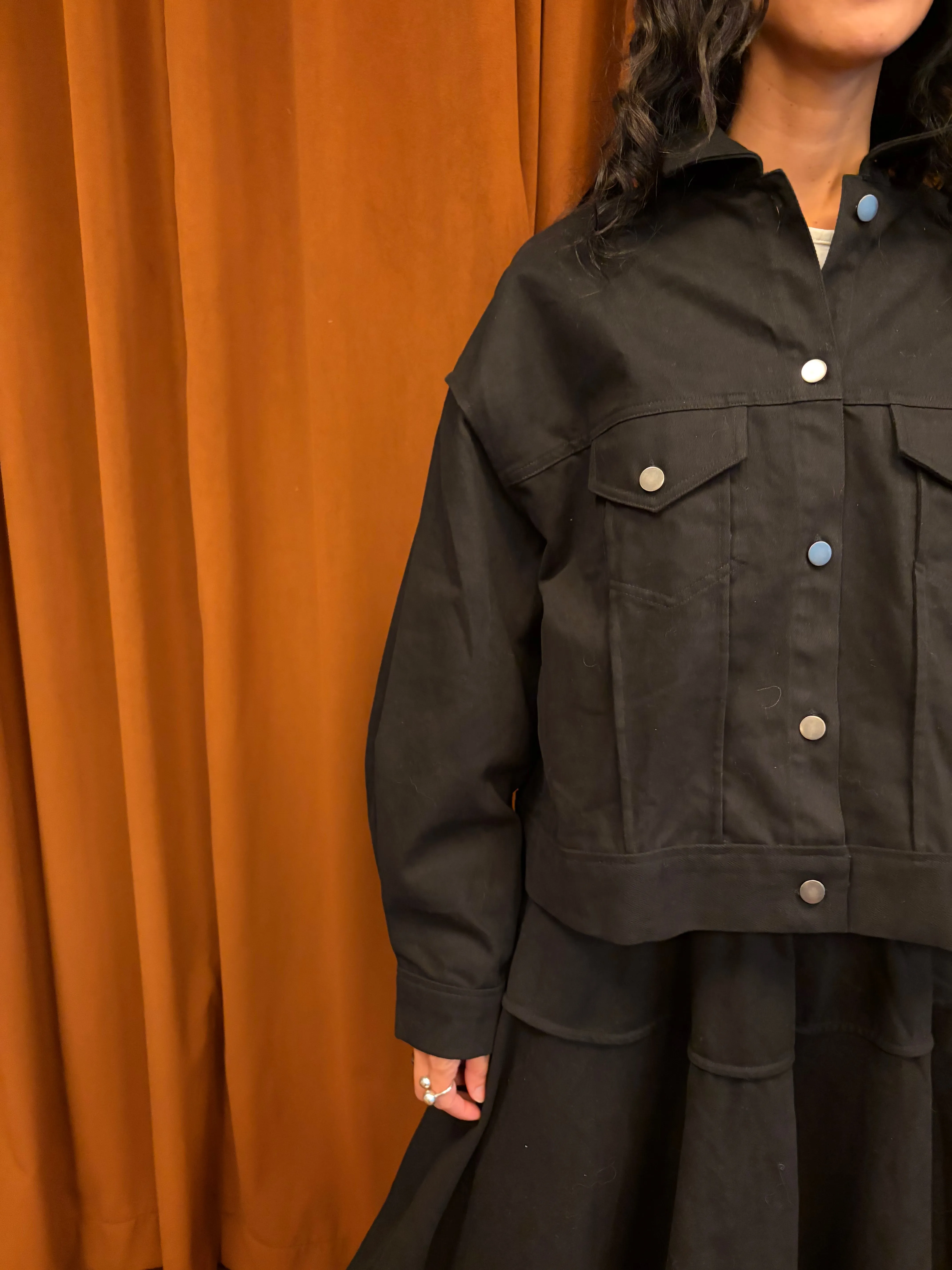 Douglas Jacket in Black sold by et Tigre product image thumbnail 2