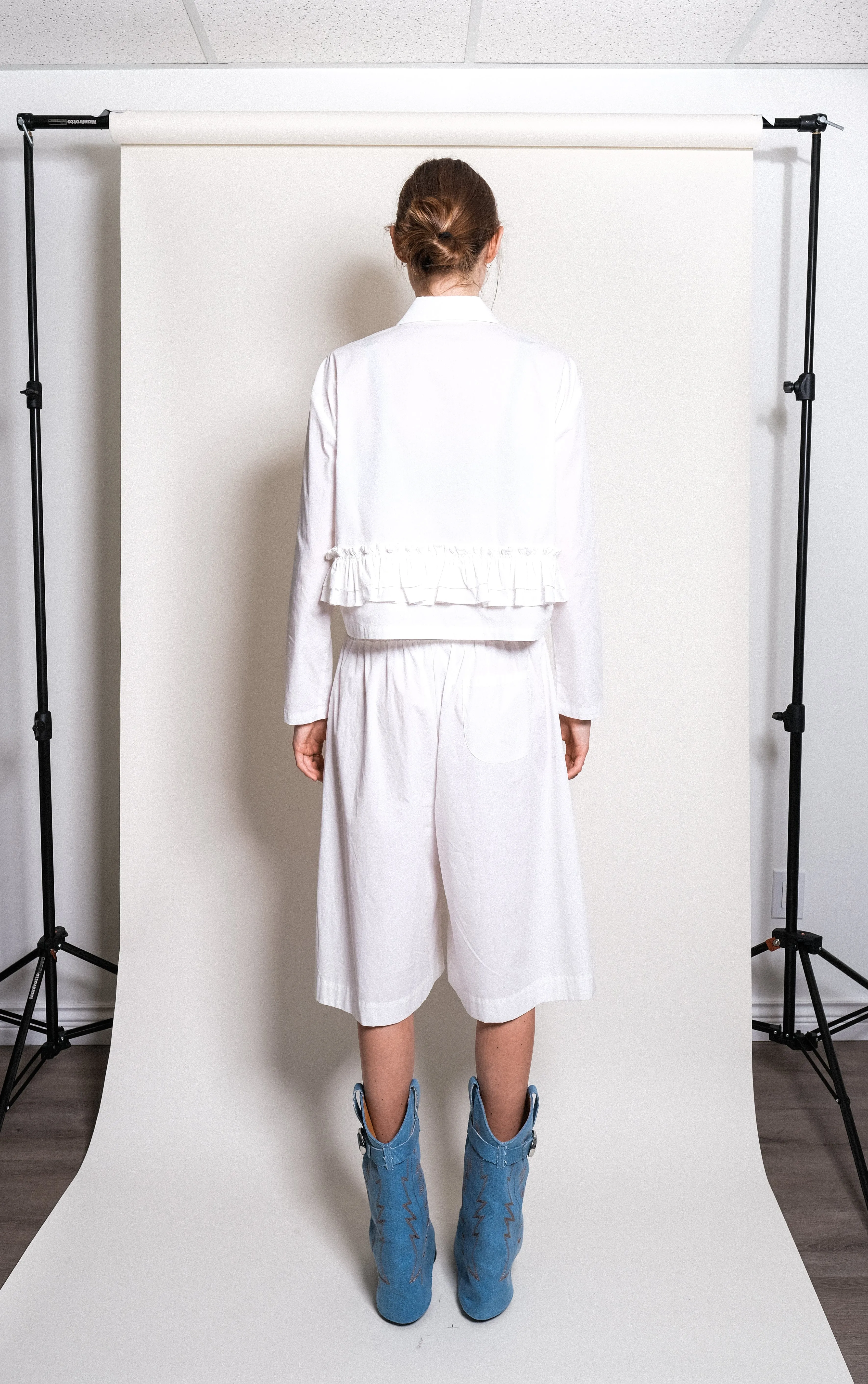 Yee Shirt in White sold by et Tigre product image thumbnail 4