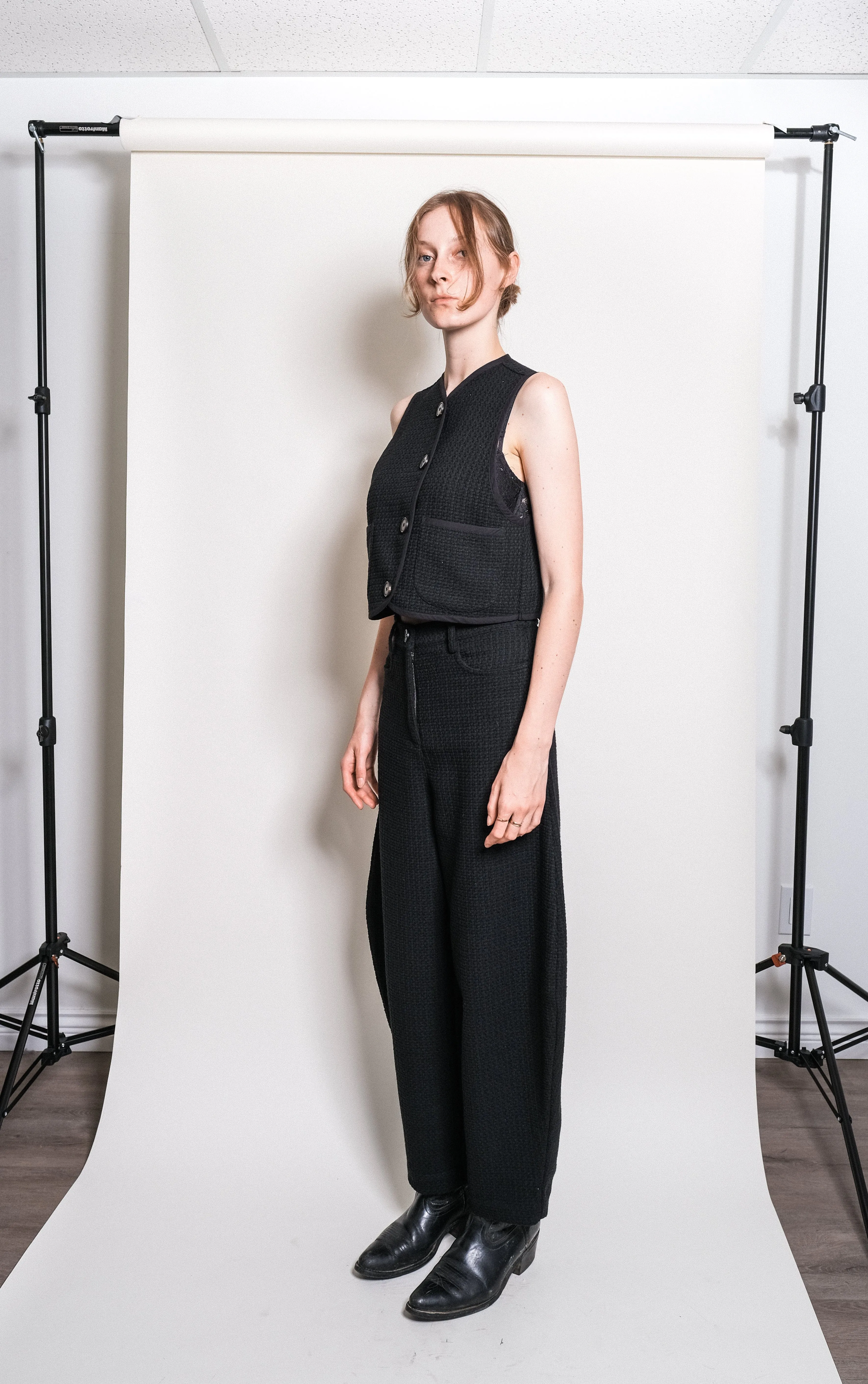 Chelito Vest in Black sold by et Tigre product image thumbnail 5