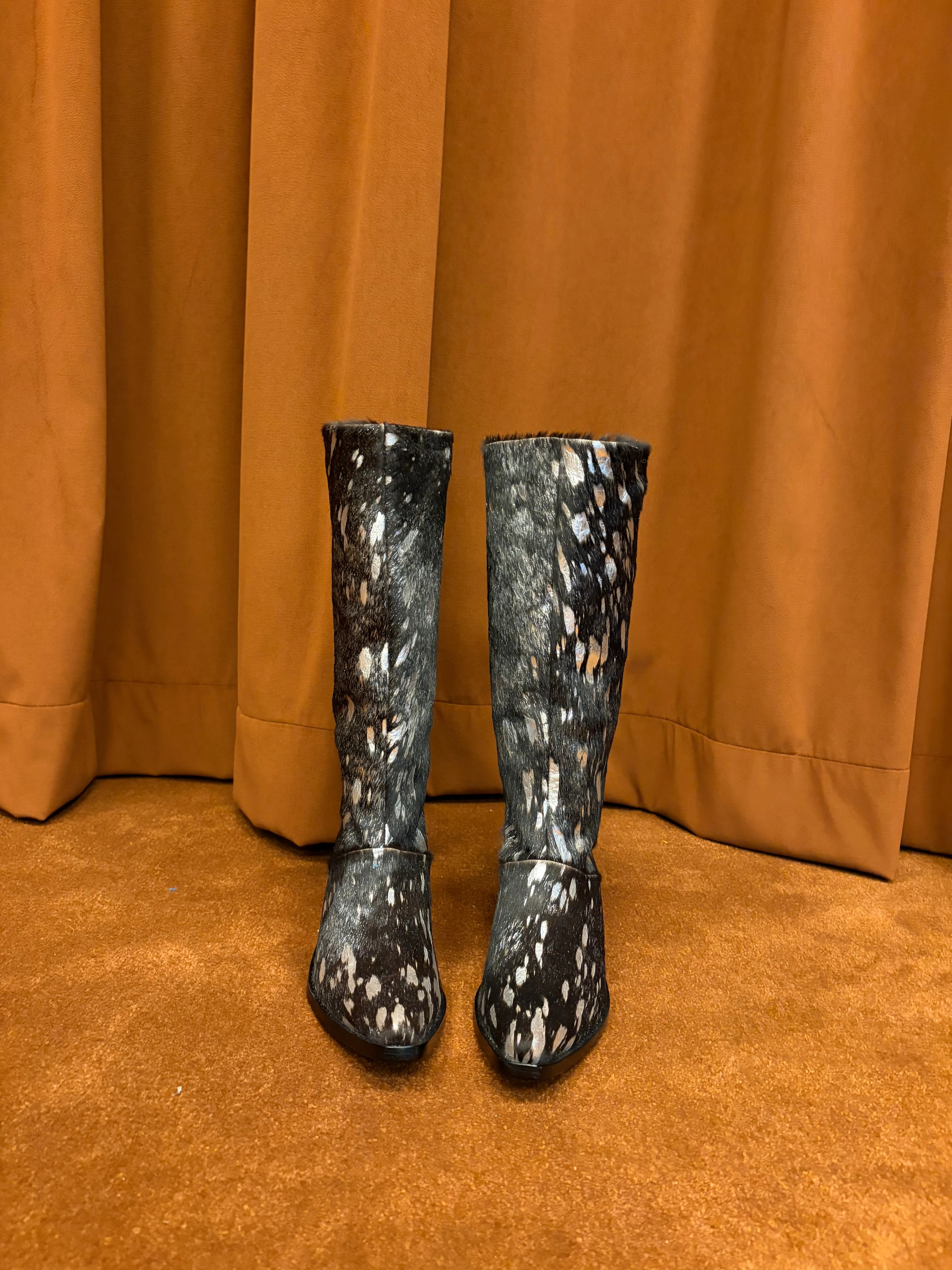 Jackie Boot Tall in Metallic Pony Hair sold by et Tigre product image thumbnail 4
