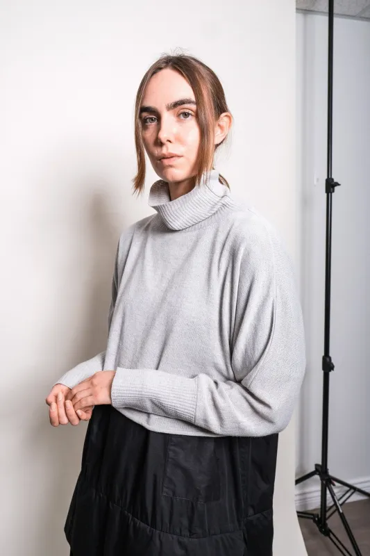 Alicia Turtleneck in Grey sold by et Tigre