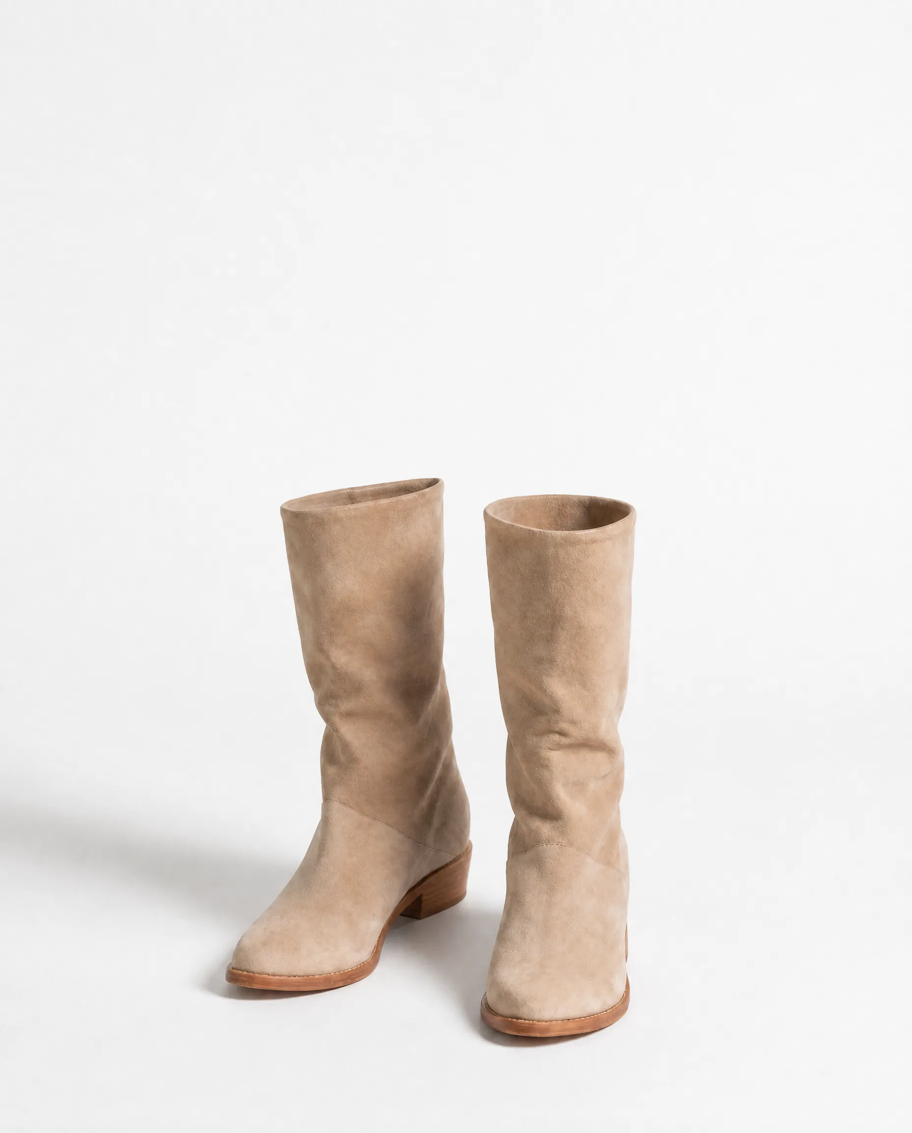 Jackie Boot in Nubuck Suede sold by et Tigre product image thumbnail 4