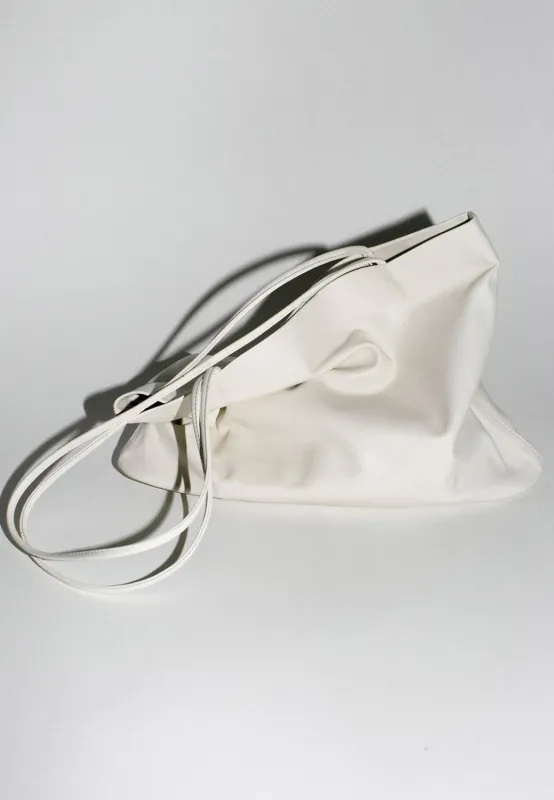 Narrow Oval Relaxed Tote | Creme sold by Modern Weaving