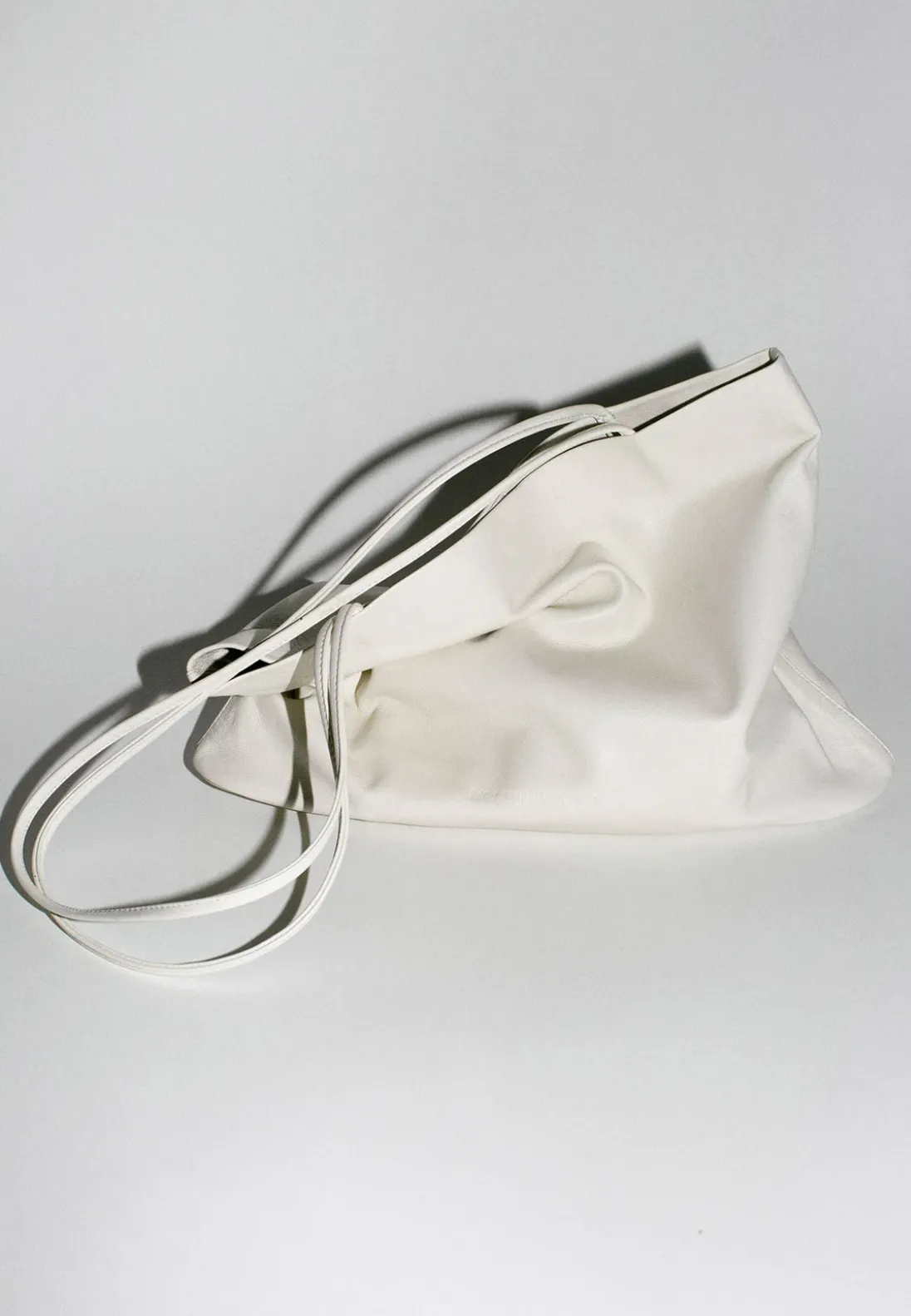 Narrow Oval Relaxed Tote | Creme sold by Modern Weaving