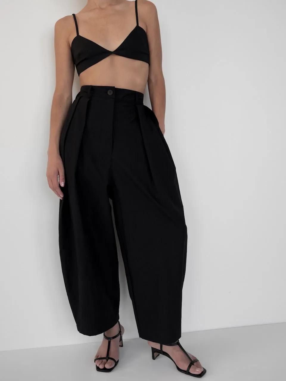 Voluminous Pleat Trouser | Black Parchment Poplin sold by Modern Weaving product image thumbnail 2