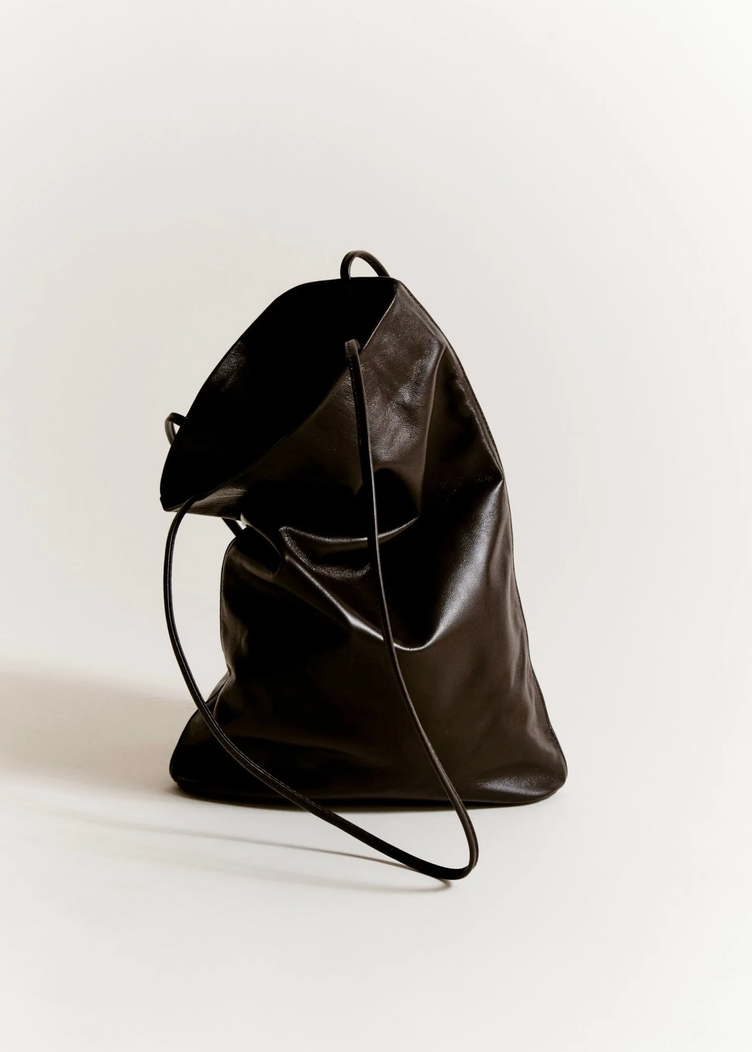 Slim Elongated Tote | Braun sold by Modern Weaving product image thumbnail 3