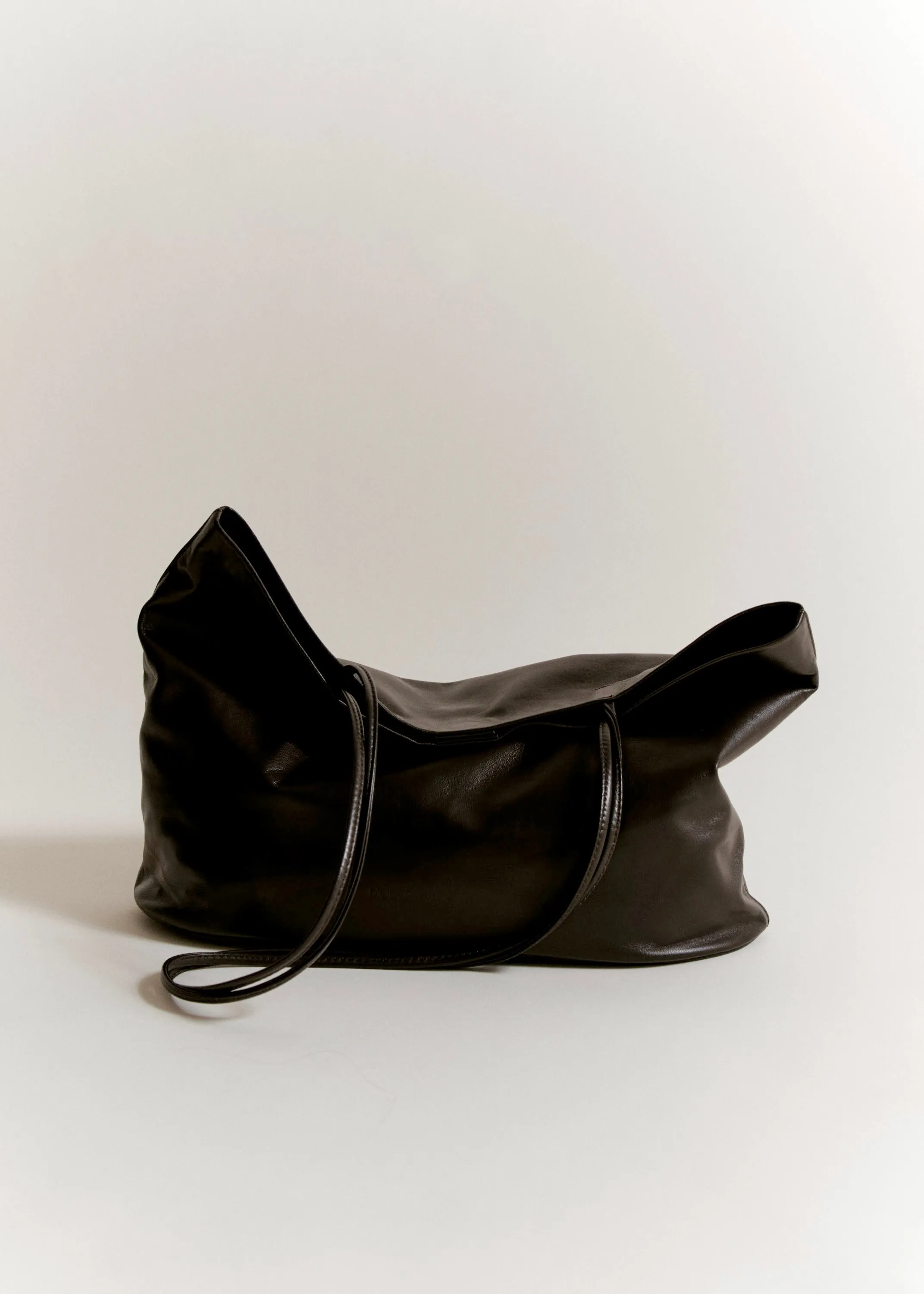 Large Relaxed Oval Tote | Braun sold by Modern Weaving product image thumbnail 2