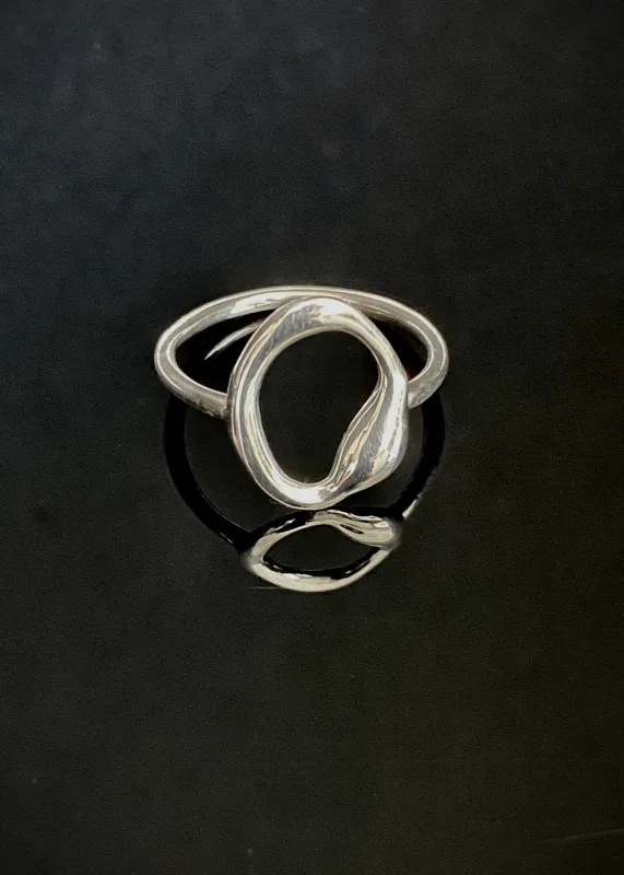 Organic Oval Ring | Sterling Silver sold by Modern Weaving