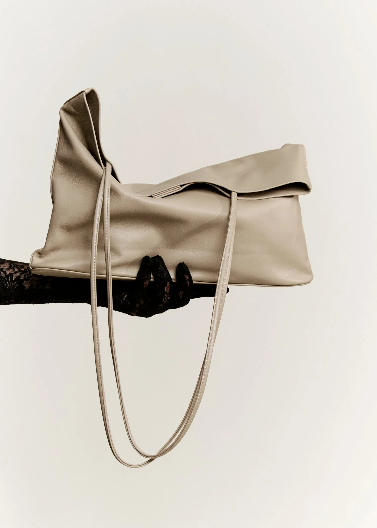 Narrow Oval Relaxed Tote | Taupe sold by Modern Weaving