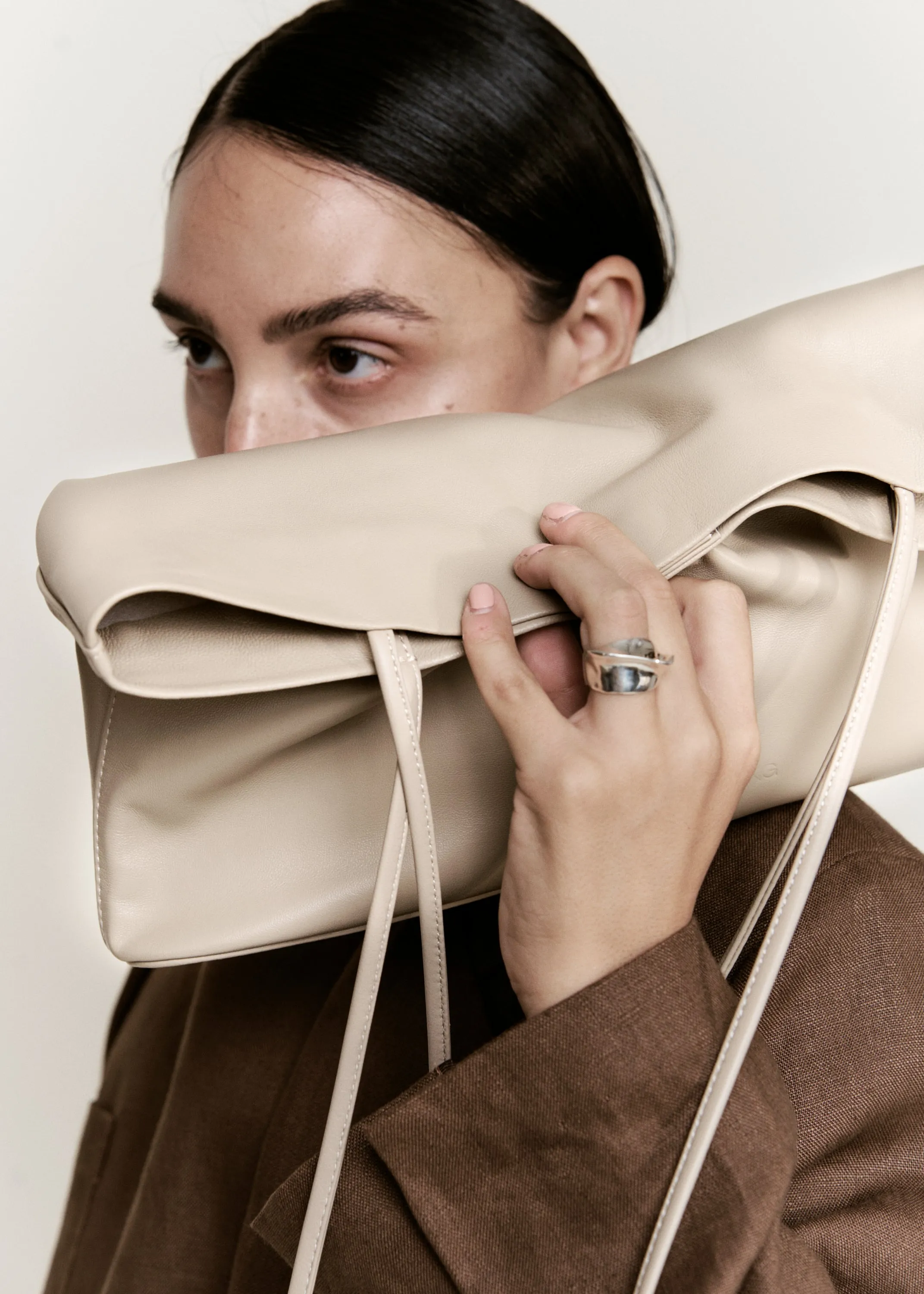 Narrow Oval Relaxed Tote | Taupe sold by Modern Weaving product image thumbnail 3