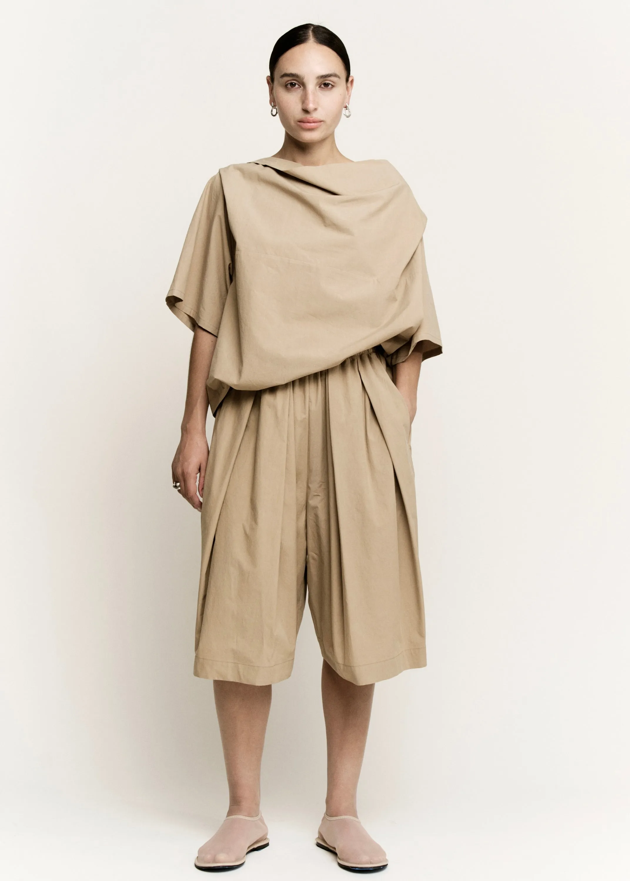 Boxy Pleat Short | Khaki Parchment Poplin sold by Modern Weaving product image thumbnail 2