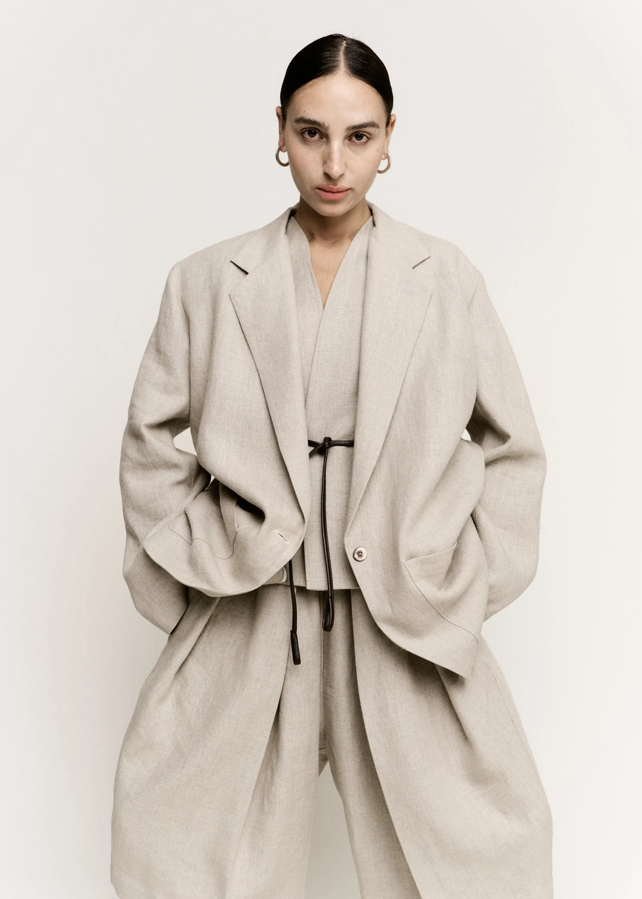 Boxy Pleat Short | Natural Melange Structured Linen sold by Modern Weaving product image thumbnail 5