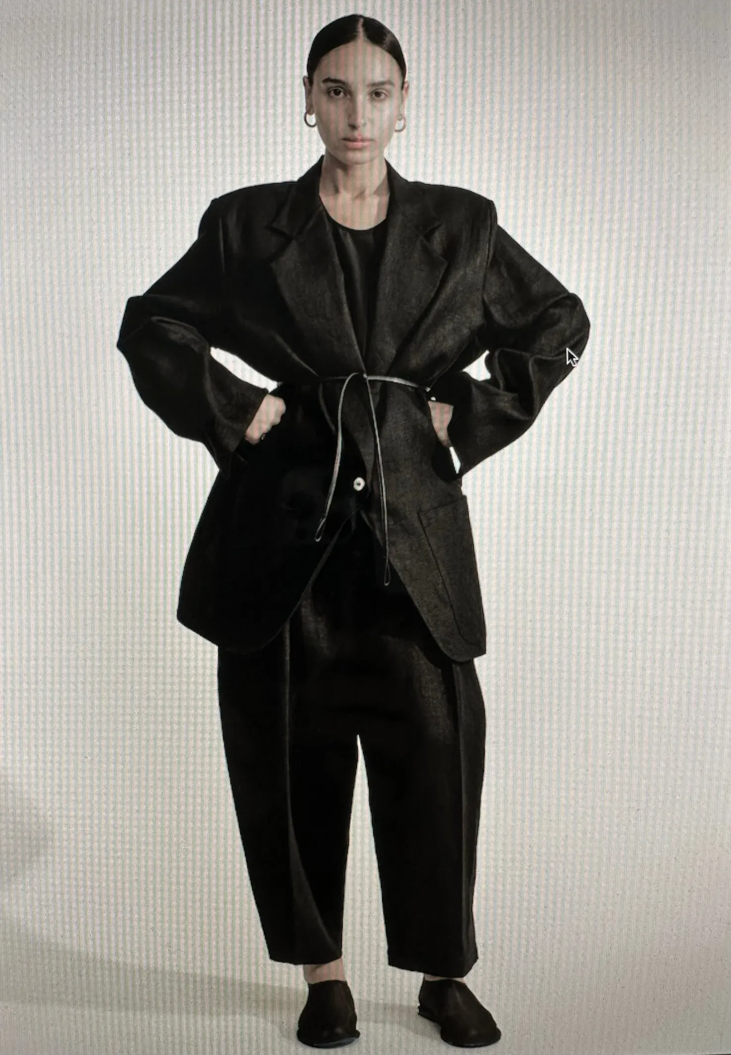 Oversize Boxy Blazer | Black Structured Linen sold by Modern Weaving product image thumbnail 2