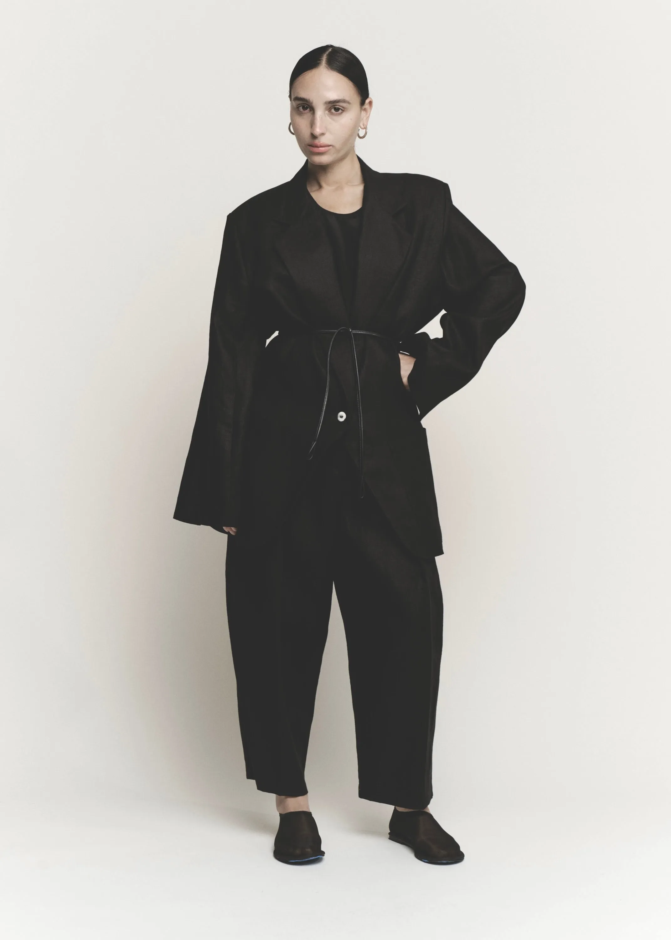 Oversize Boxy Blazer | Black Structured Linen sold by Modern Weaving product image thumbnail 3