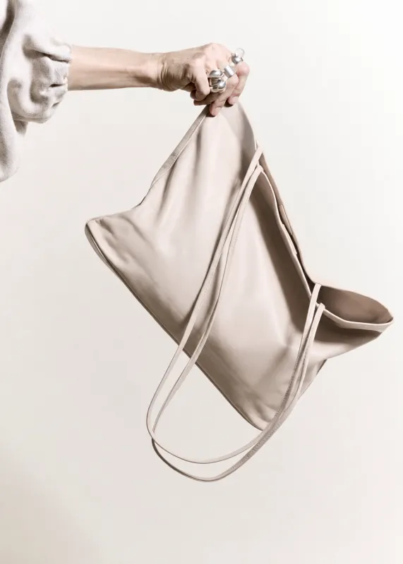 Narrow Oval Relaxed Tote | Natural made by Modern Weaving