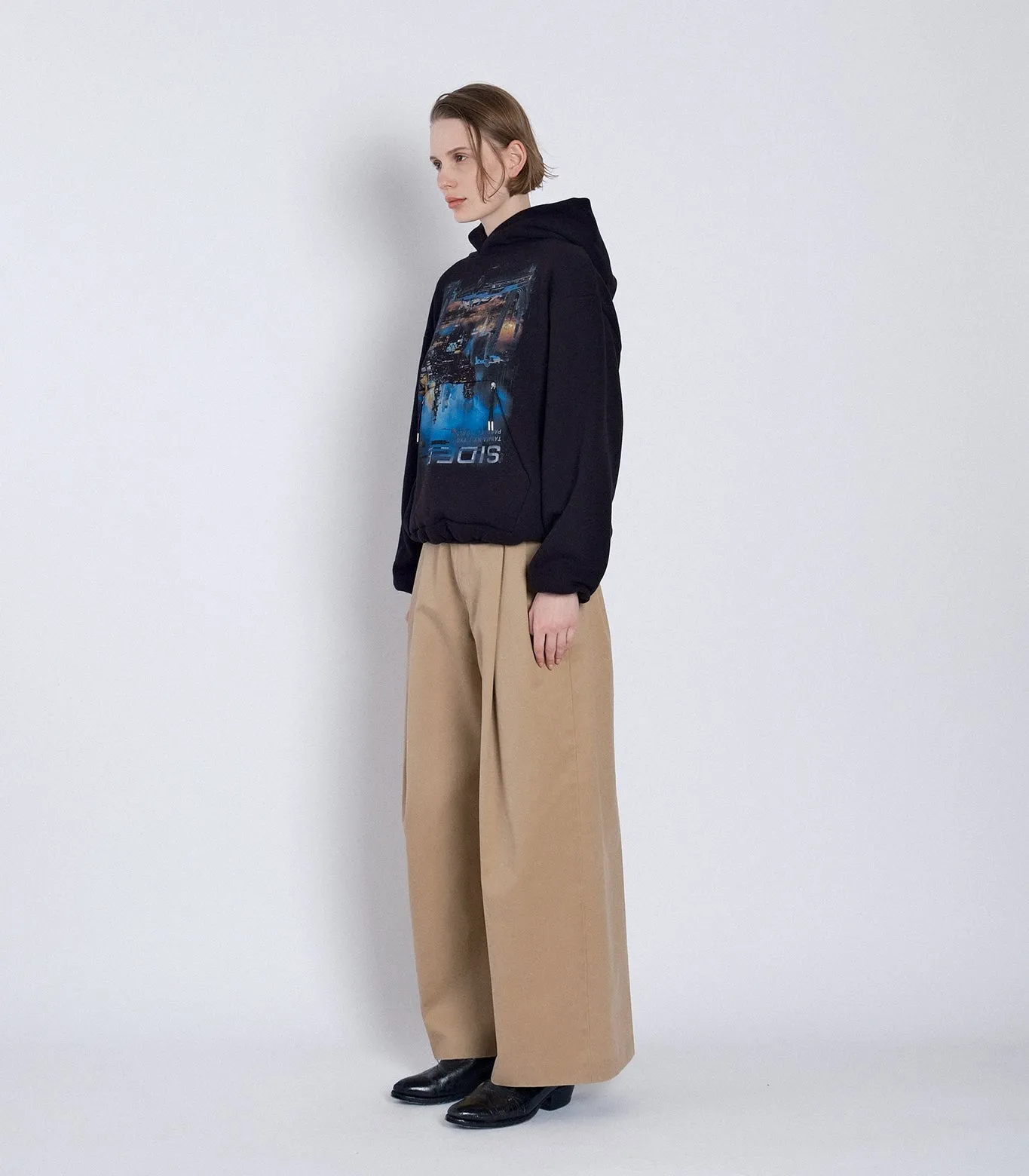 THE SWEAT HOODIE - BLACK sold by TANAKA product image thumbnail 5