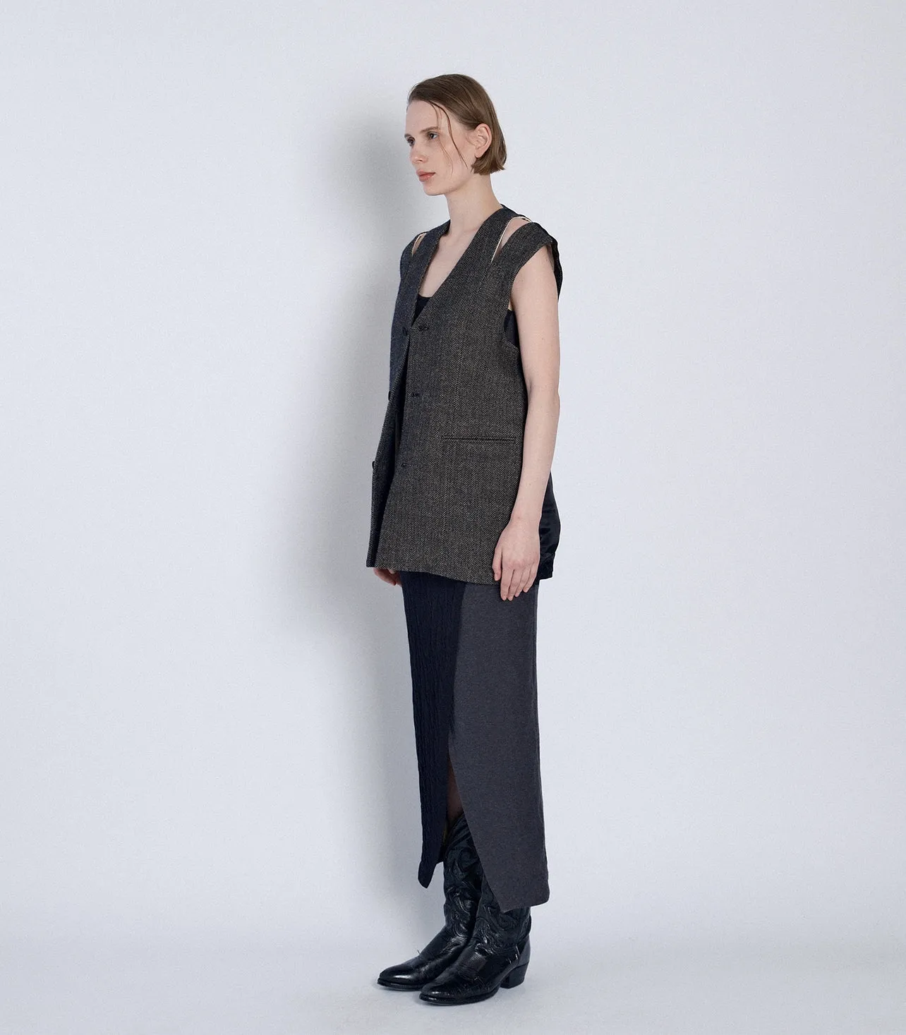 SLIT TAILORED VEST - HERRINGBONE sold by TANAKA product image thumbnail 5