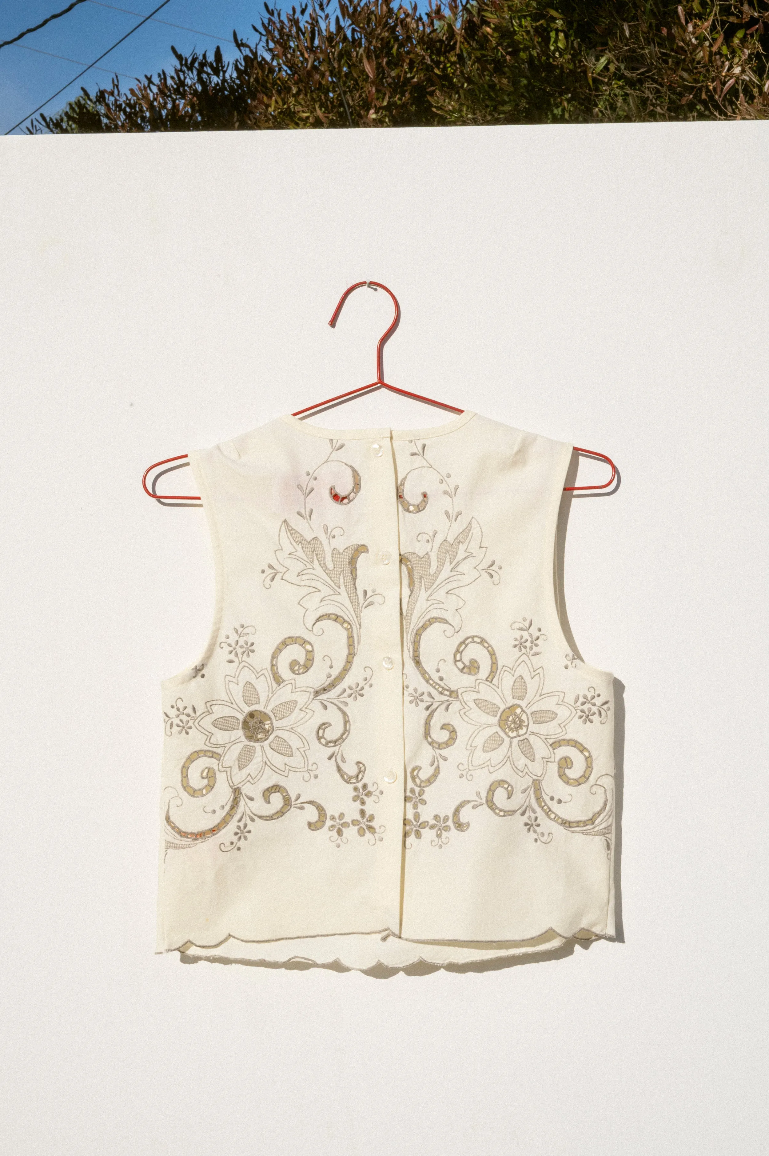 Zoe Sleeveless Shell - Scallop Hem (XS) sold by CARLEEN product image thumbnail 4