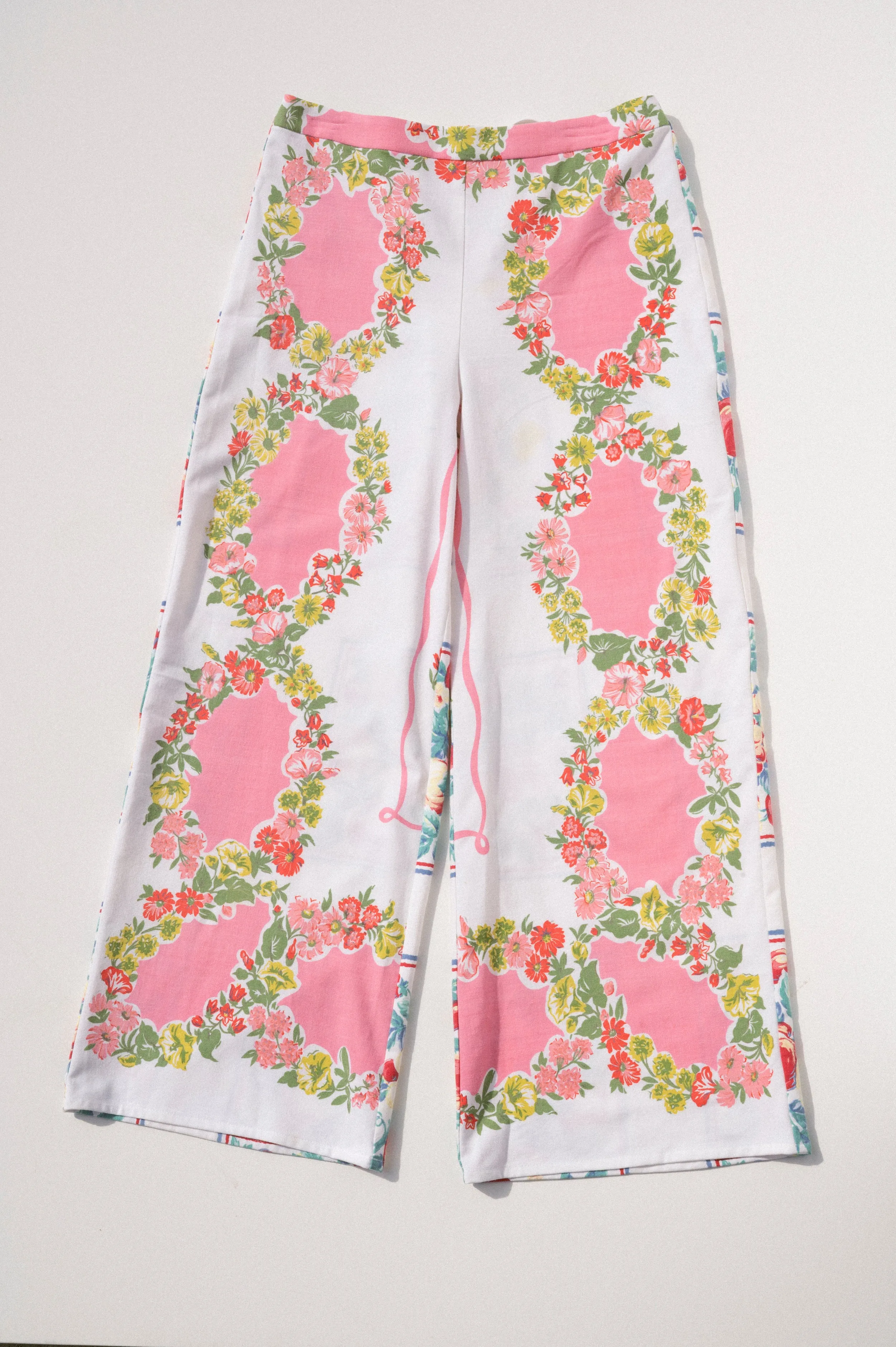 Scout Tie-Back Pant - Daisy Chain/Orchard (M) sold by CARLEEN