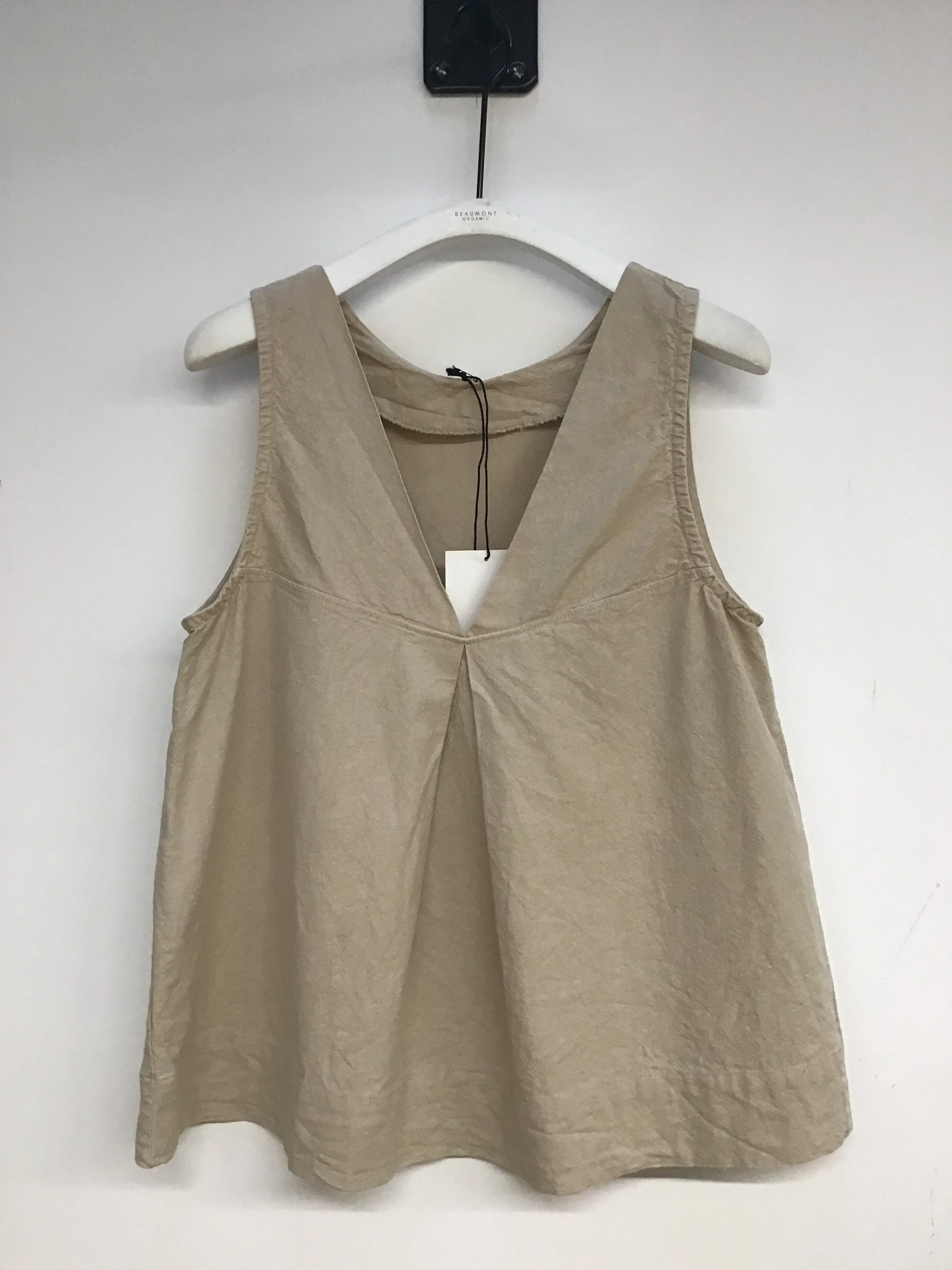 Effi Cotton Linen Vest in Sand S Preloved sold by Beaumont Organic product image thumbnail 3