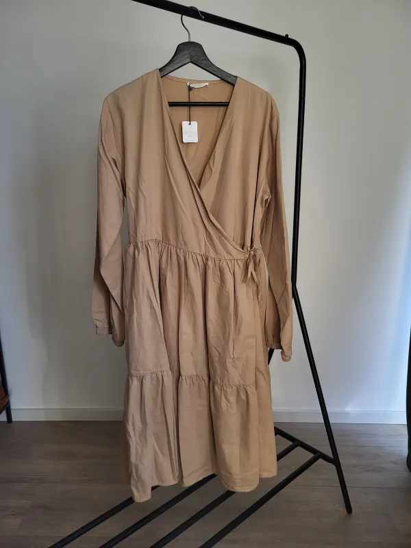 Gwen Dress in Camel Size M Preloved made by Beaumont Organic