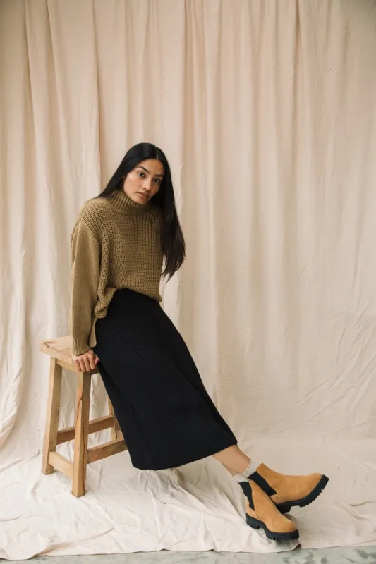 Mio Organic Cotton Knitted Skirt in Black sold by Beaumont Organic