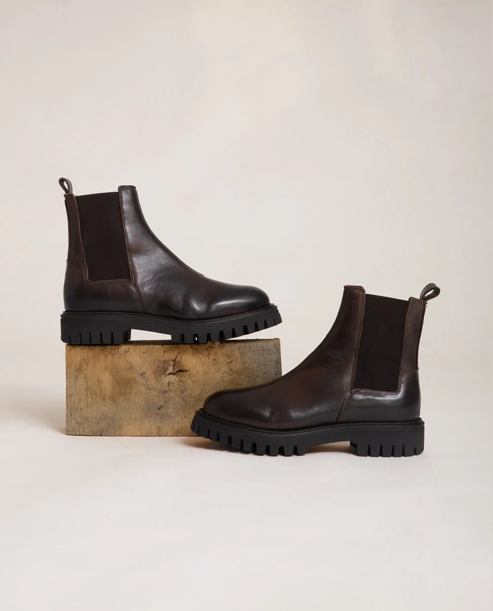 Milan Chelsea Boot In Brown sold by Beaumont Organic