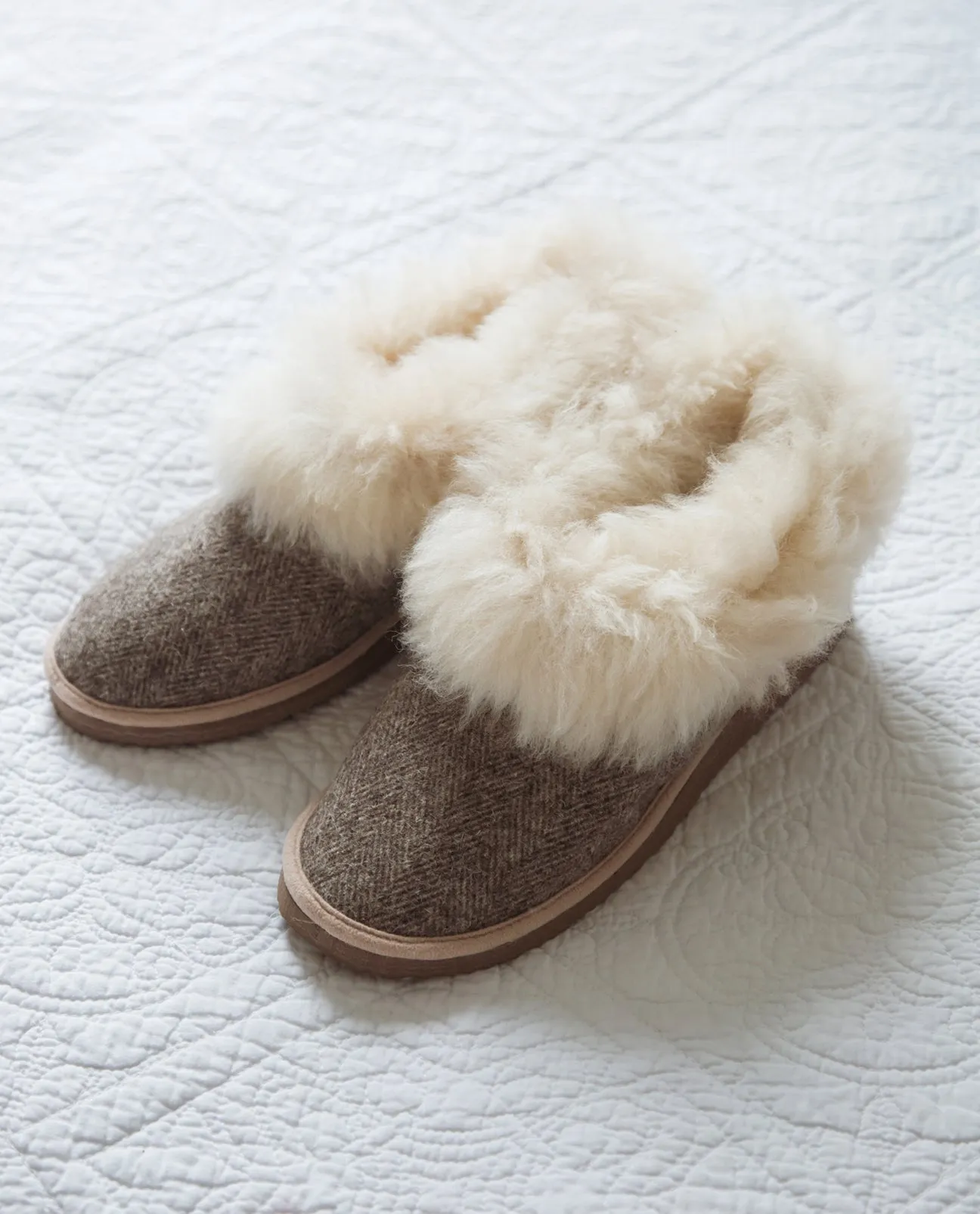 Pantufas Sheepskin Herringbone Slippers sold by Beaumont Organic product image thumbnail 2
