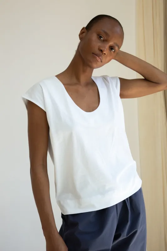 Tamsin Organic Cotton Jersey Top in White made by Beaumont Organic
