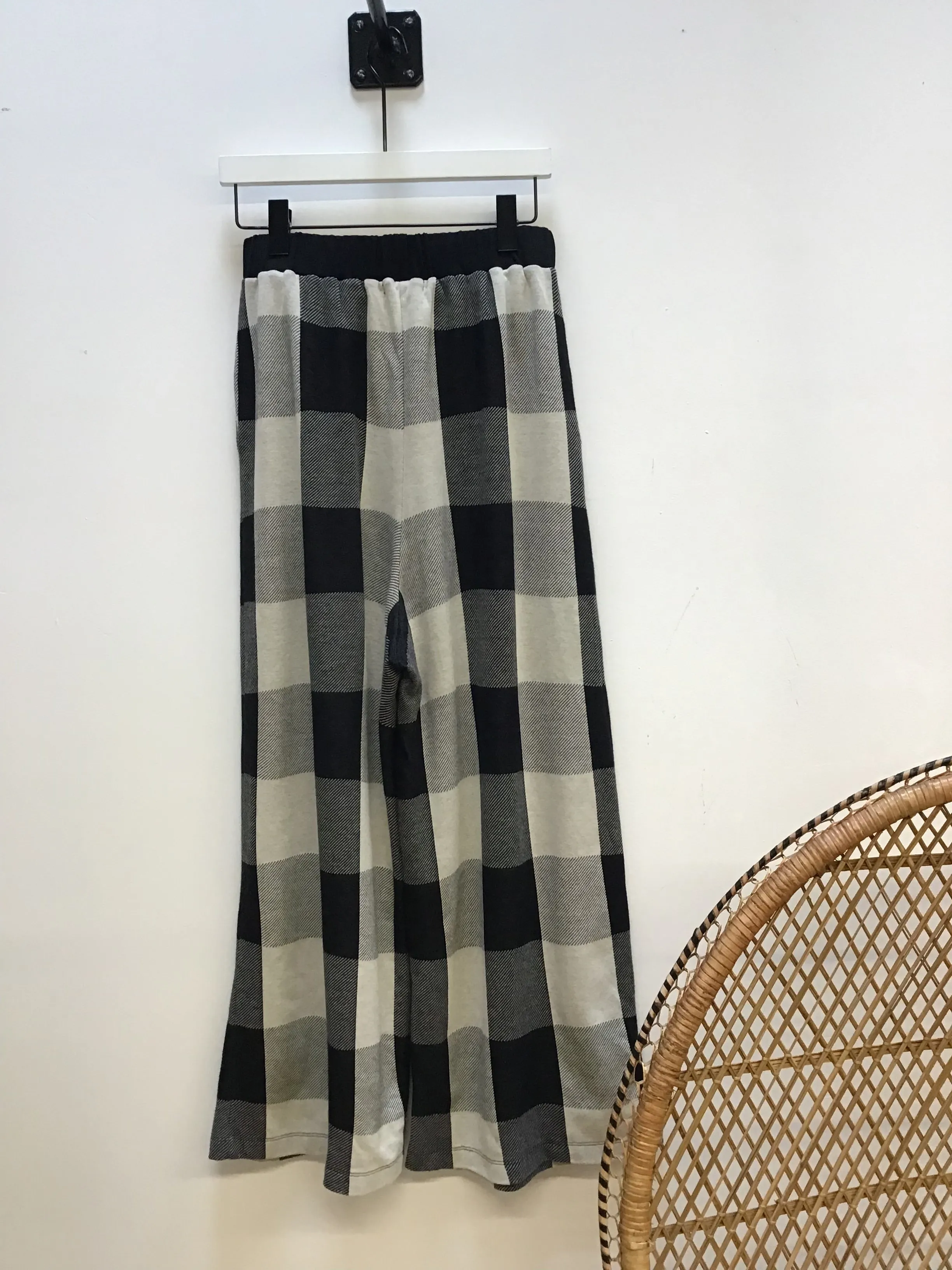 Thorne-Cay Organic Cotton Trousers in Black & Ecru Check S Preloved sold by Beaumont Organic product image thumbnail 3