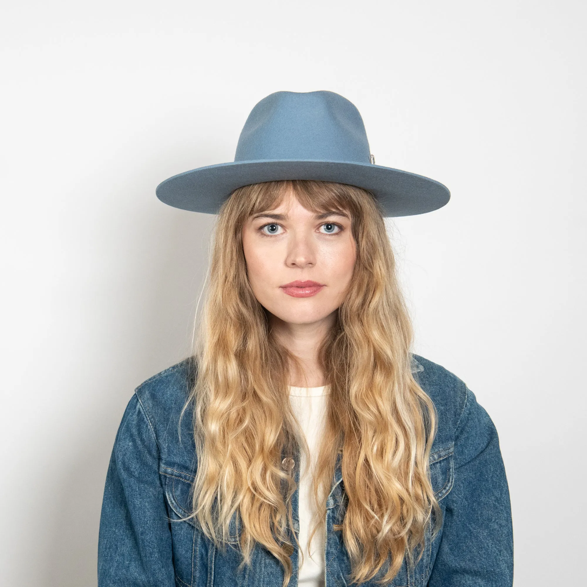 McVie in French Blue sold by Wyeth product image thumbnail 5