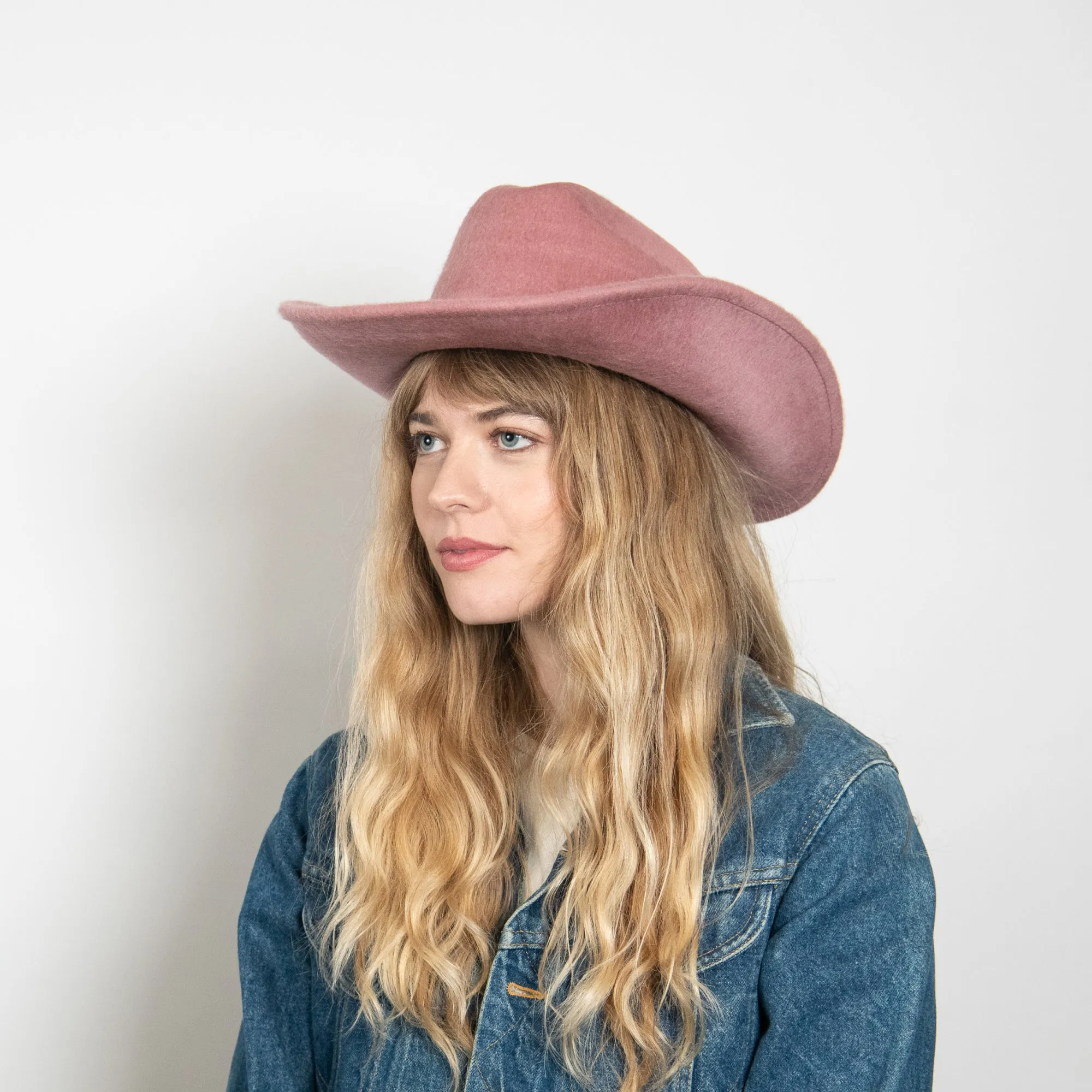 McGraw in Rose sold by Wyeth product image thumbnail 2