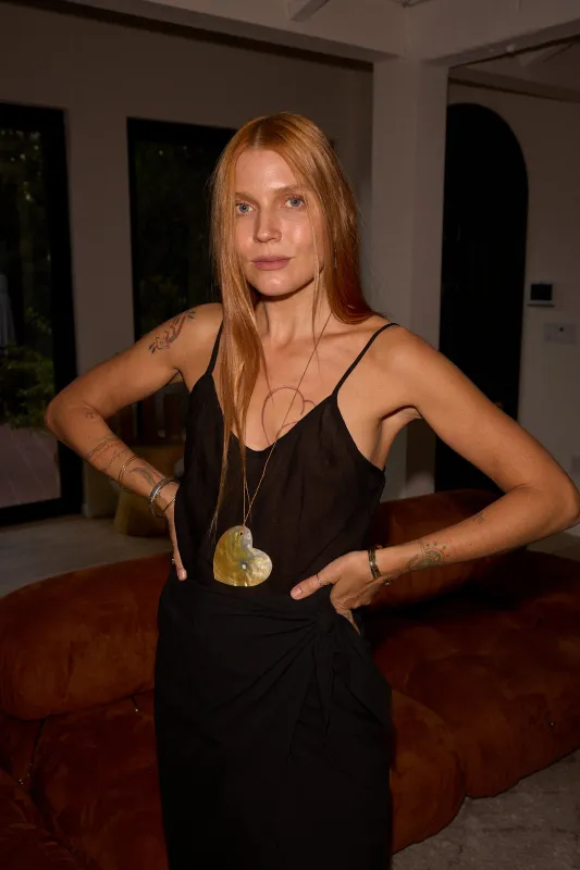 NM SHELL NECKLACE - HEART LARGE made by Natalie Martin