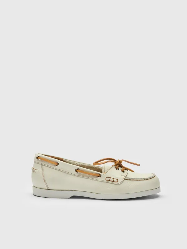 Nesso Bianco/Contrast Stitch Grained Leather Boat shoes made by ATP Atelier