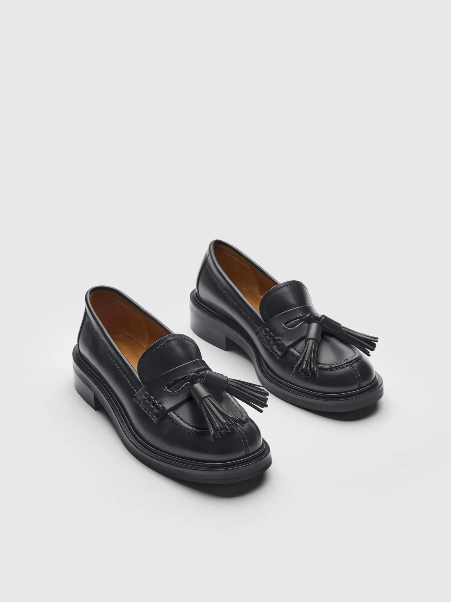 Albaredo Tassel Black Leather Loafer sold by ATP Atelier product image thumbnail 3