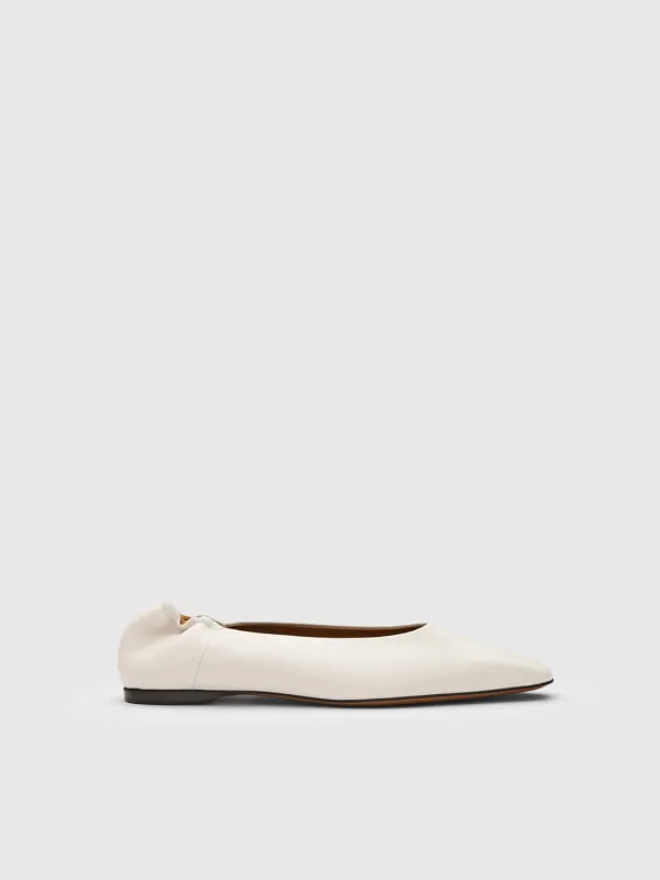 Moena Linen Nappa Ballet flats sold by ATP Atelier